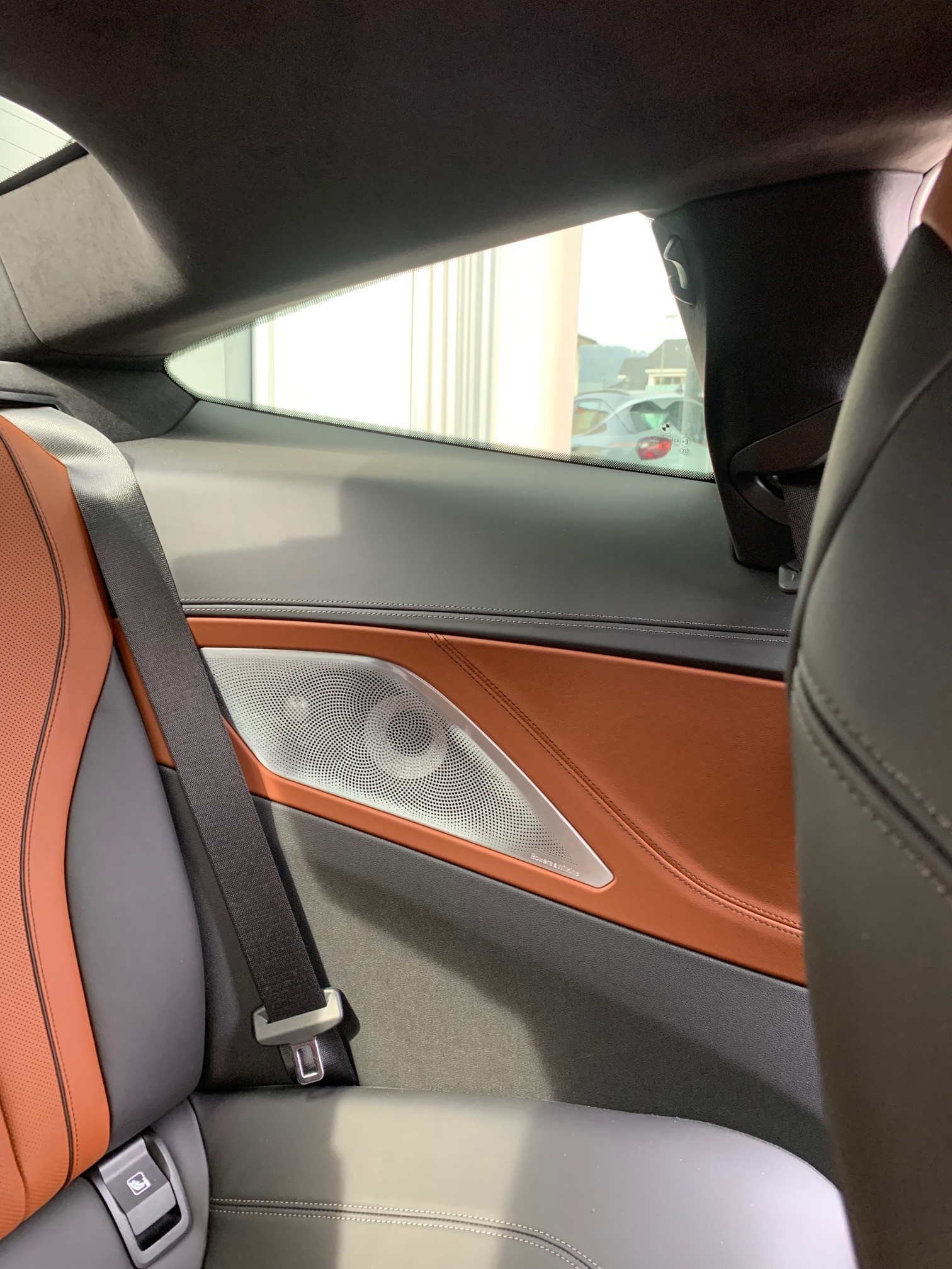BMW M850i xDrive Steptronic-image-11