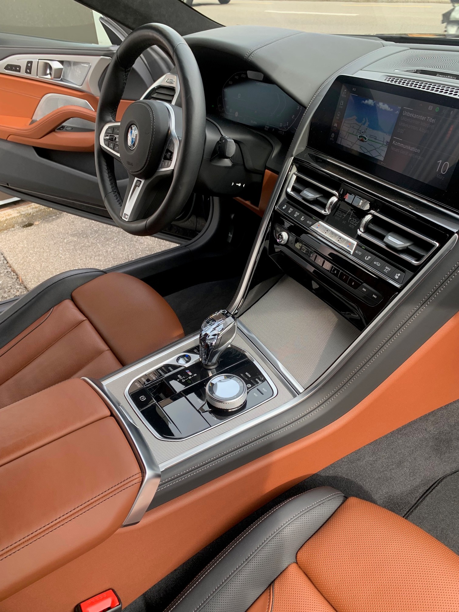 BMW M850i xDrive Steptronic-image-8