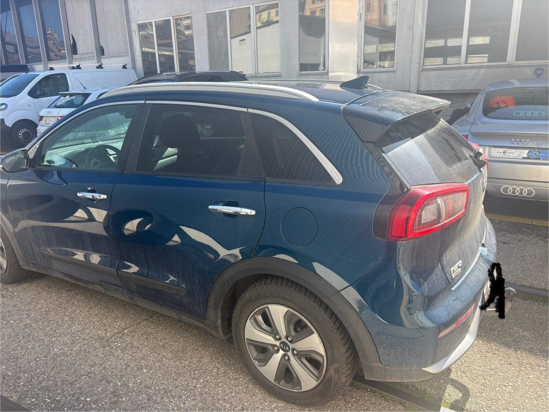 KIA Niro 1.6GDi Hybrid Style DCT-image-7