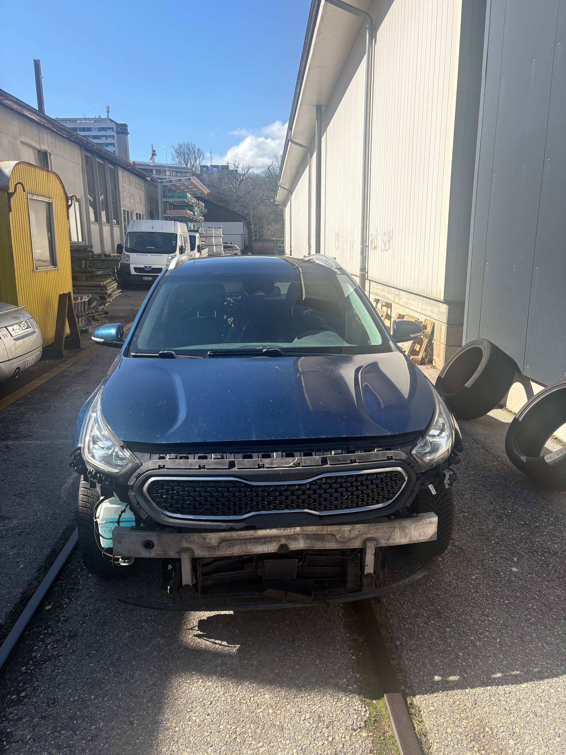 KIA Niro 1.6GDi Hybrid Style DCT-image-0