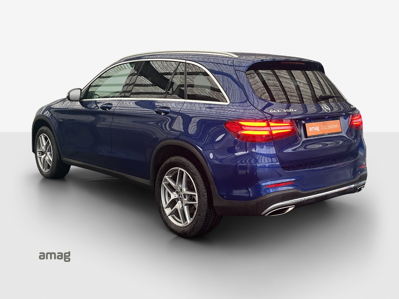 MERCEDES-BENZ GLC 350 e AMG Line 4Matic 7G-Tronic-showroom-element-2