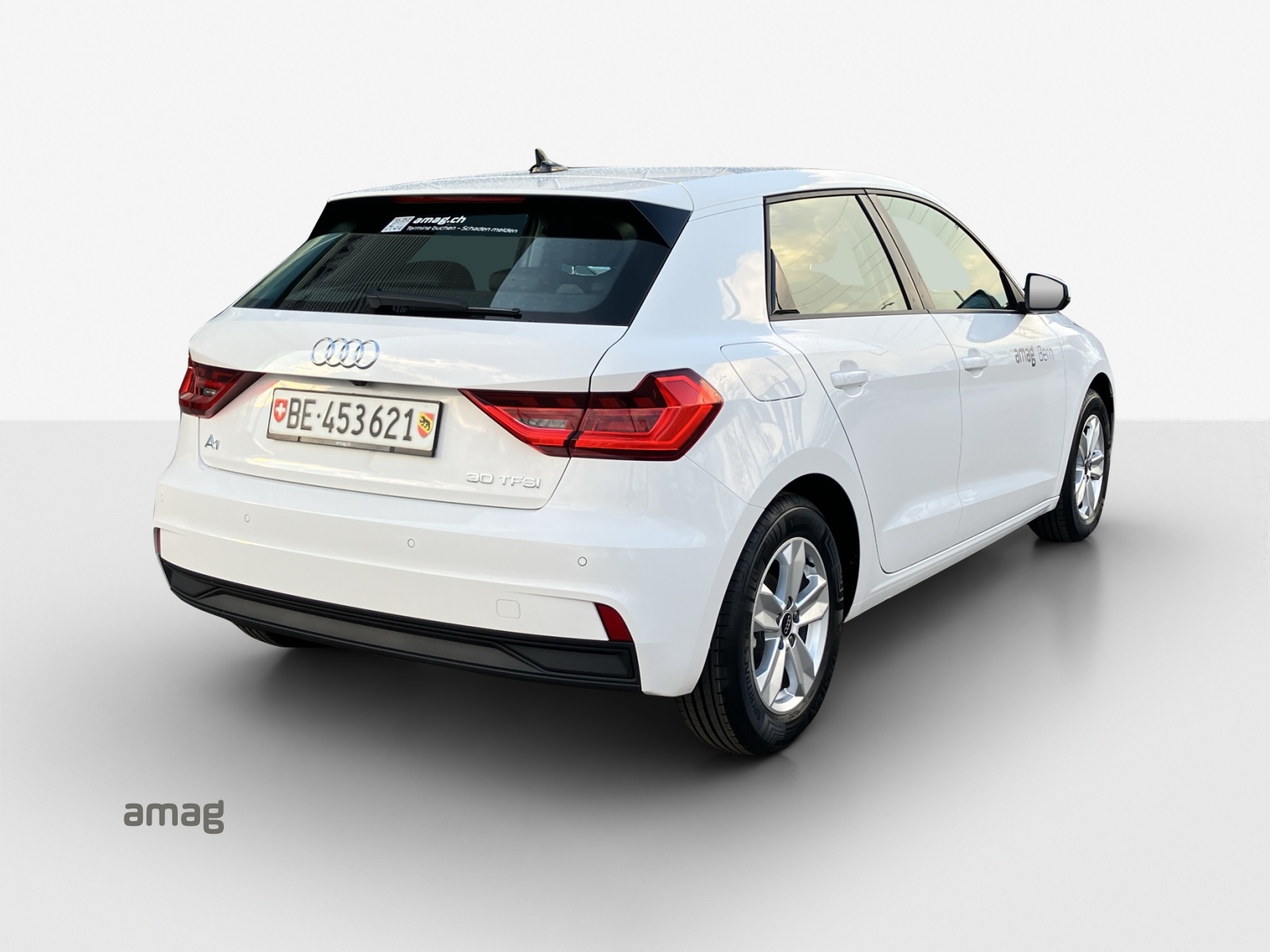 AUDI A1 Sportback 30 TFSI Attraction S-tronic-image-4