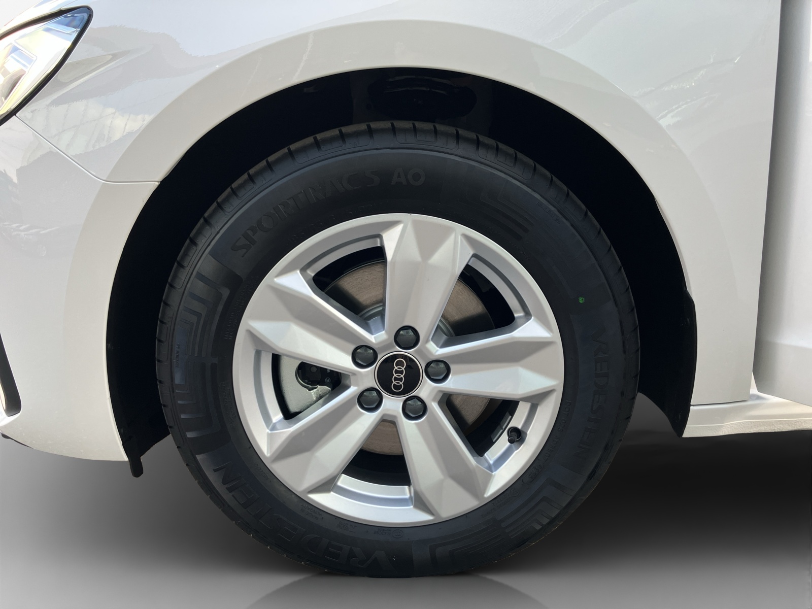 AUDI A1 Sportback 30 TFSI Attraction S-tronic-image-15