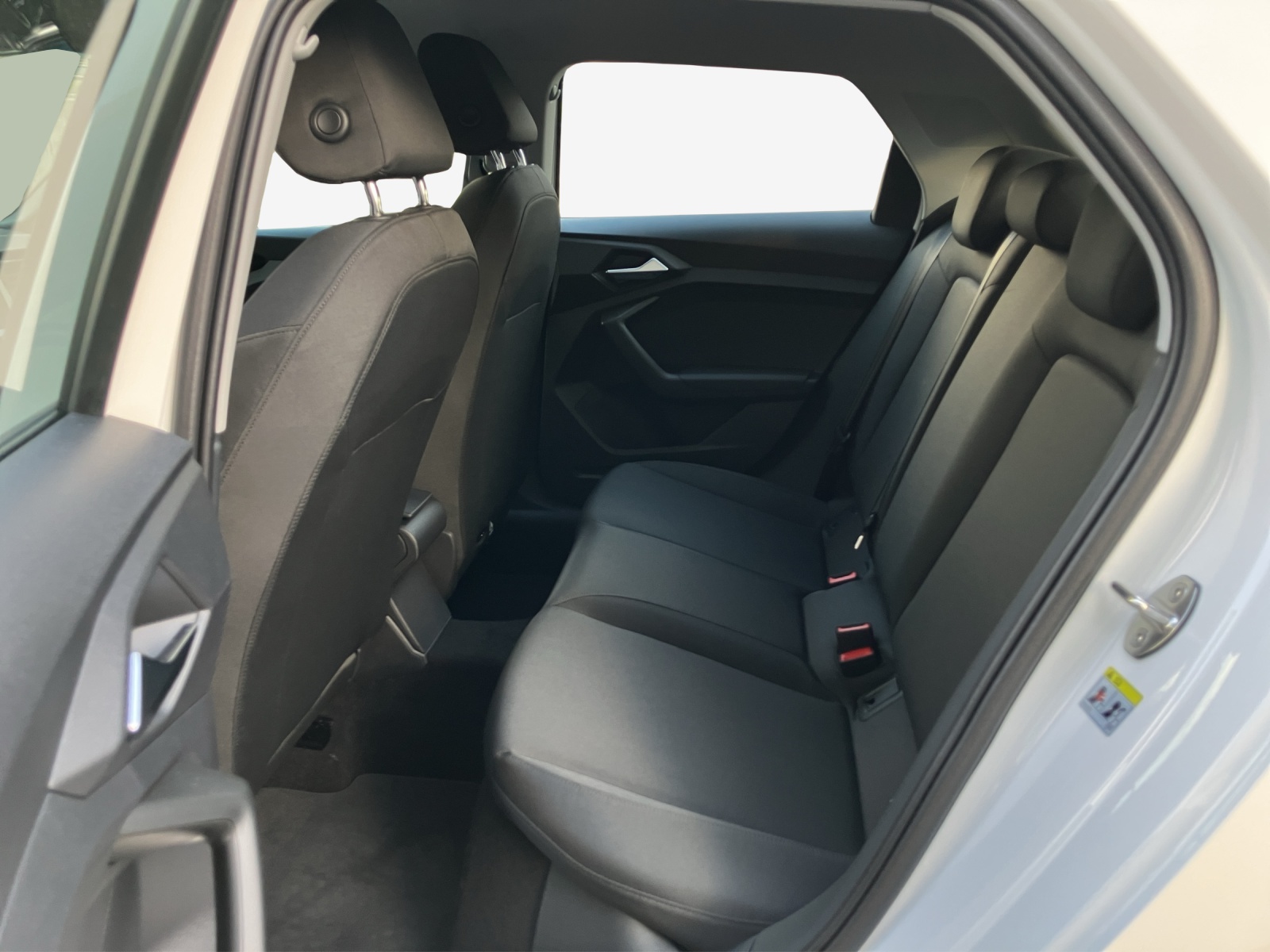 AUDI A1 Sportback 30 TFSI Attraction S-tronic-image-11