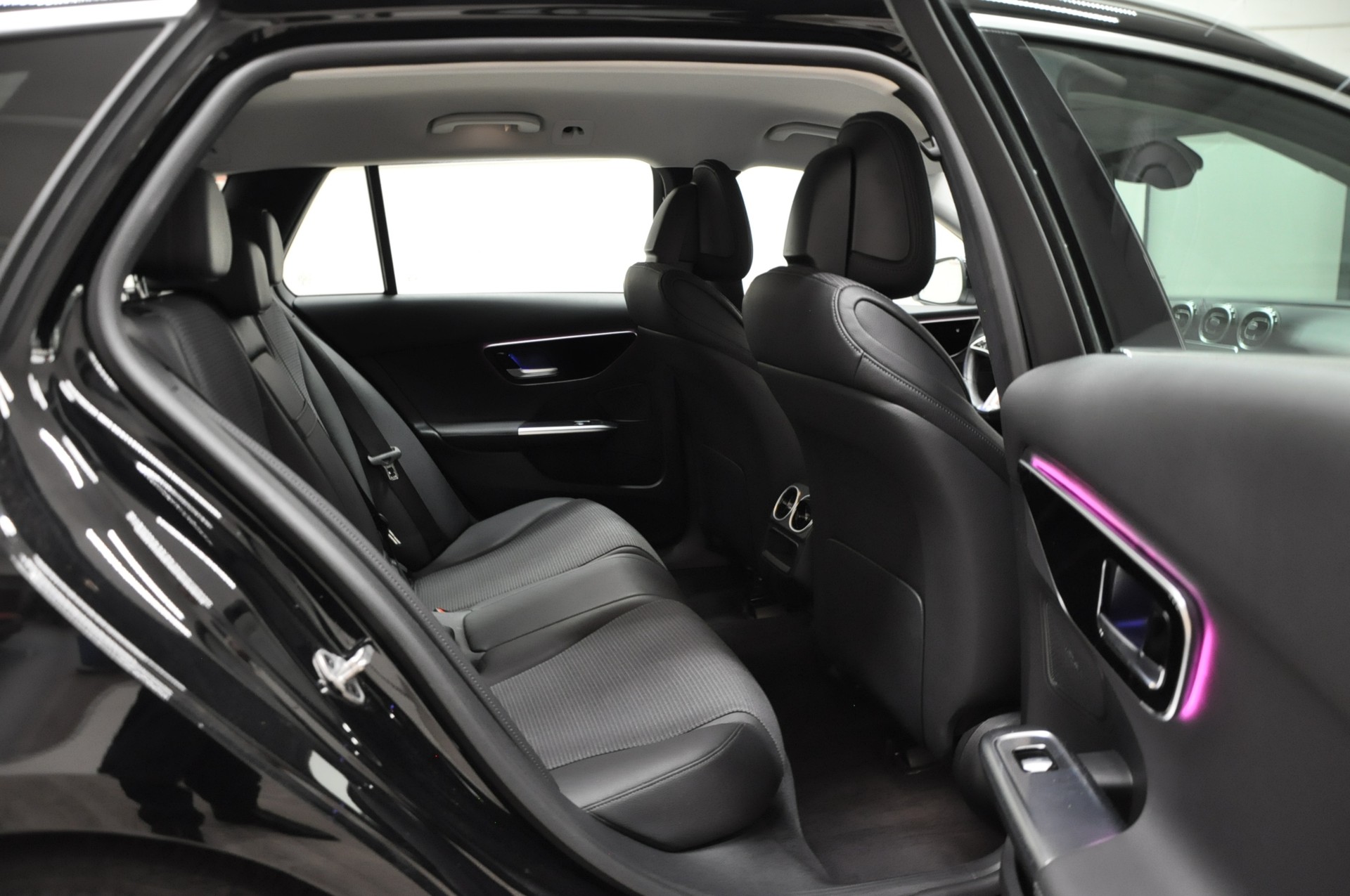 MERCEDES-BENZ C 220 d T 4Matic Swiss Star-image-14