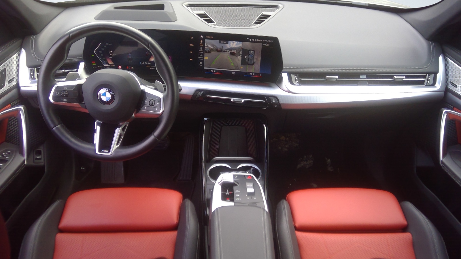 BMW X1 xDrive 23d 48V xLine-image-3