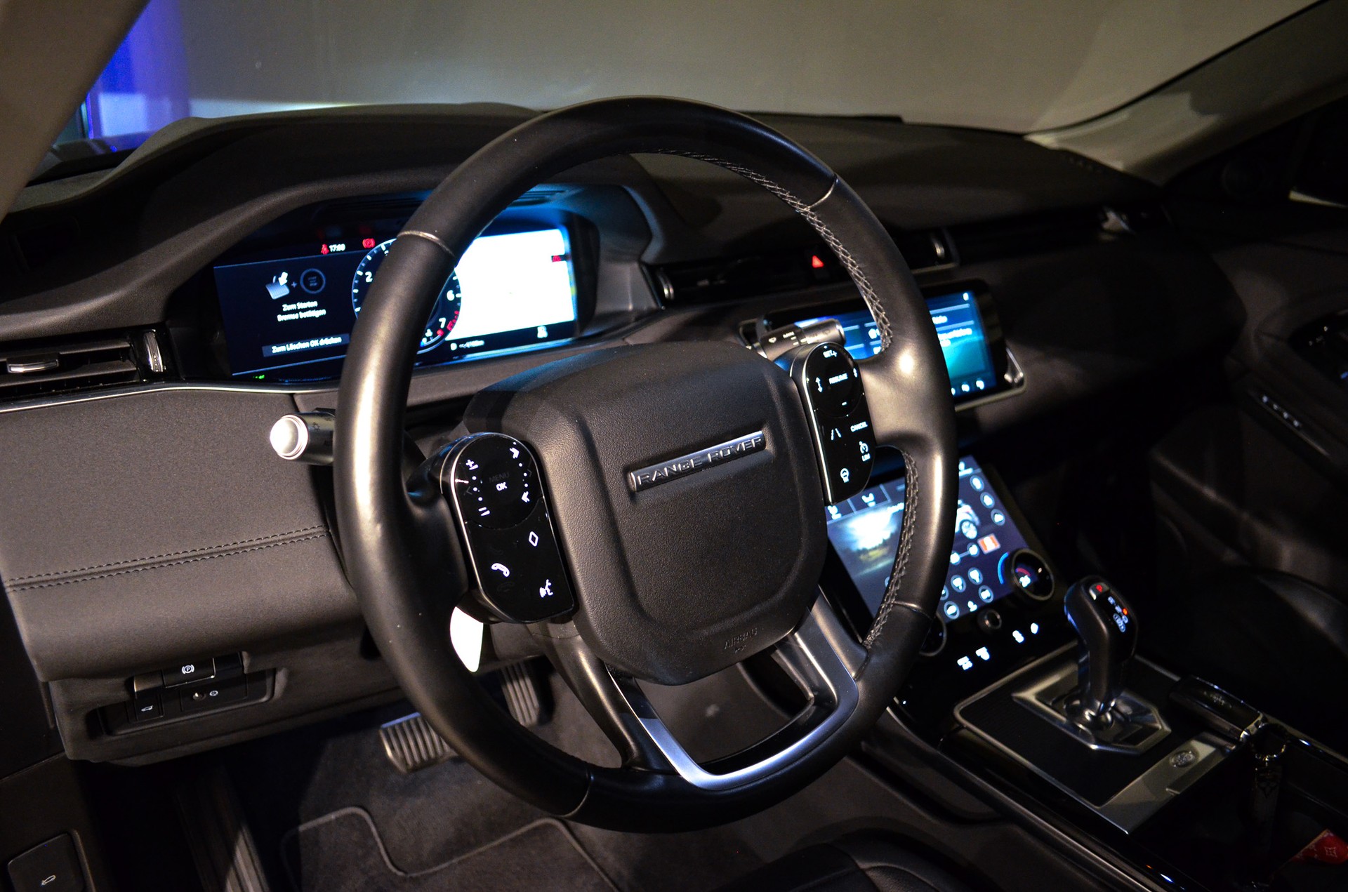 LAND ROVER Range Rover Evoque P 200 MHEV HSE AT9-image-18