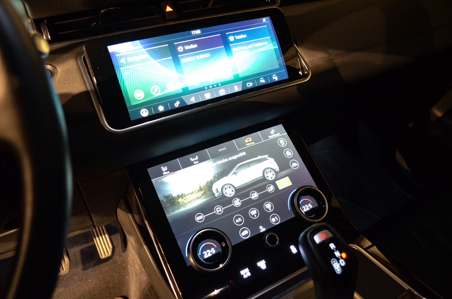 LAND ROVER Range Rover Evoque P 200 MHEV HSE AT9-image-17