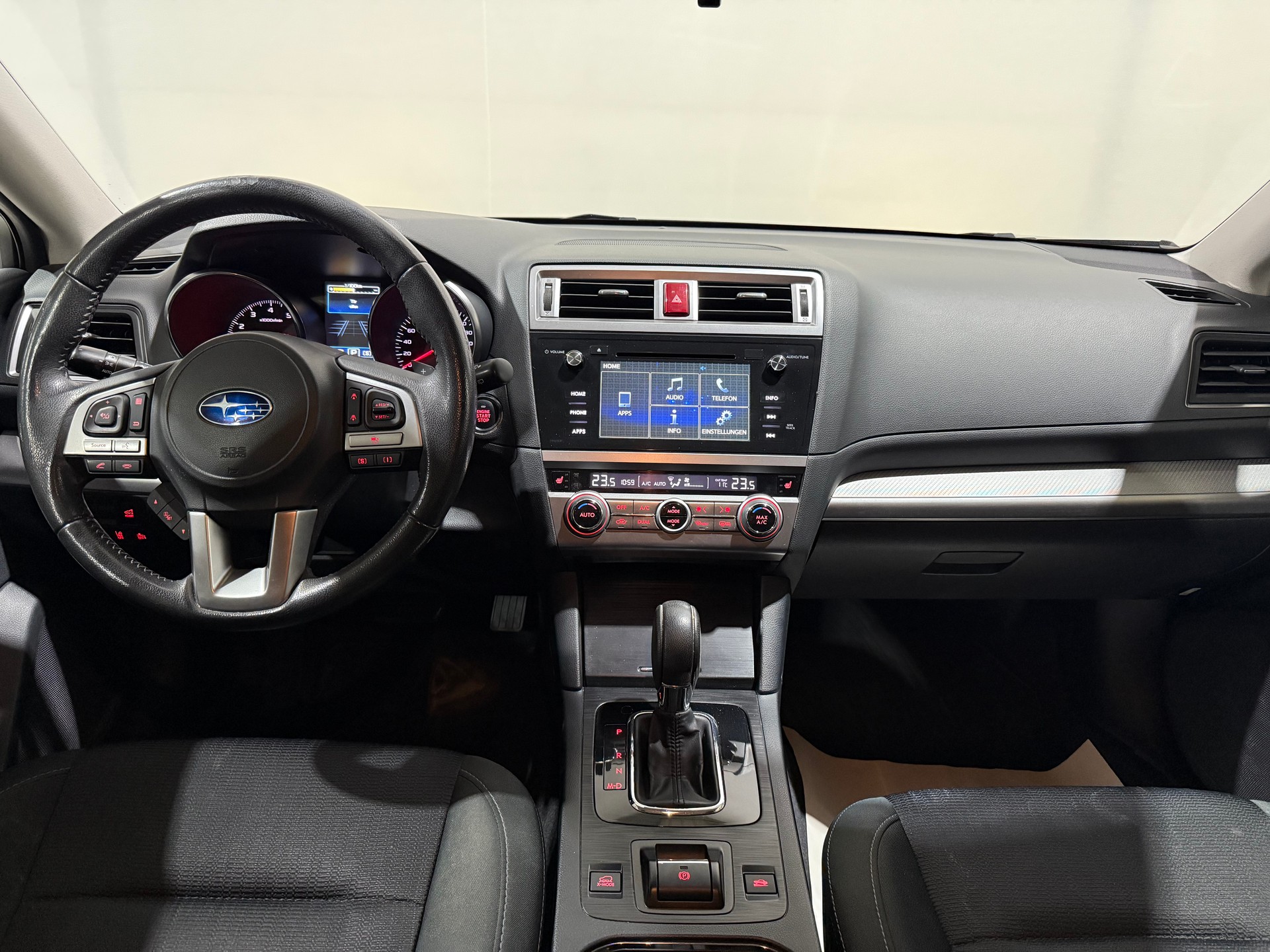 SUBARU Outback 2.5i Luxury AWD Lineartronic-image-11