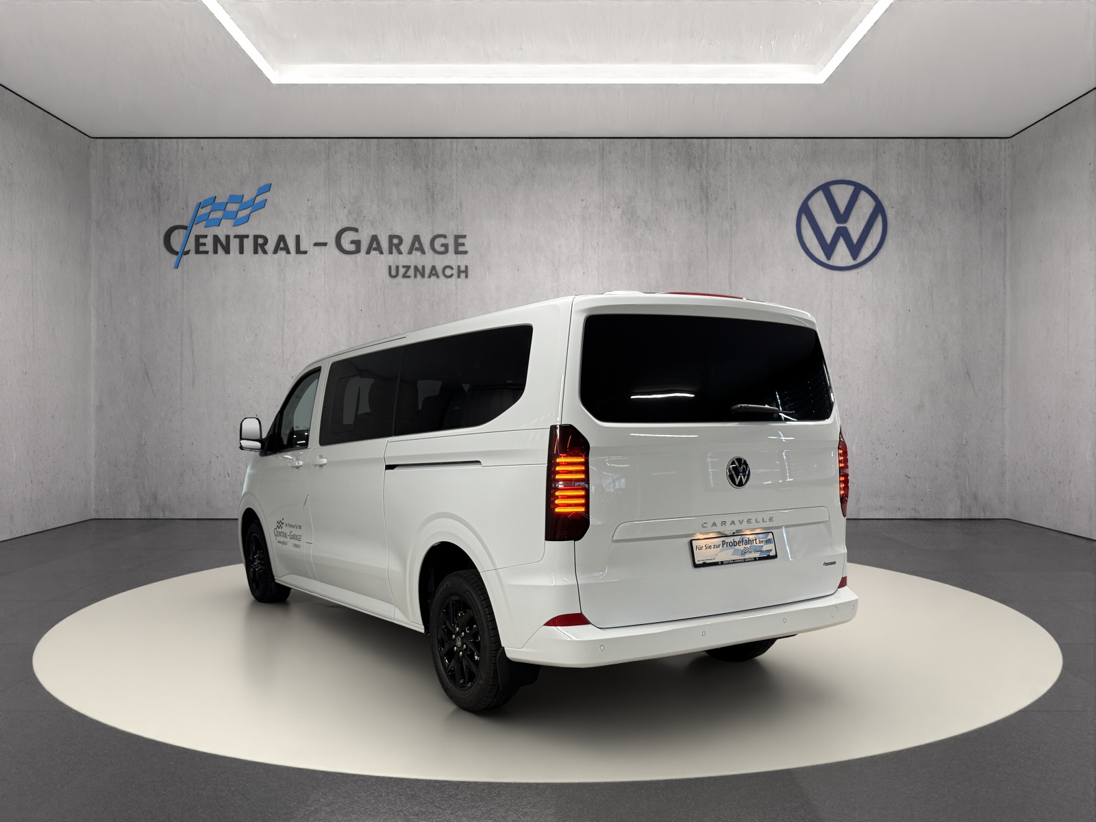 VW Caravelle 2.0 TDI Life LWB 4 Motion Aut 8-showroom-element-2