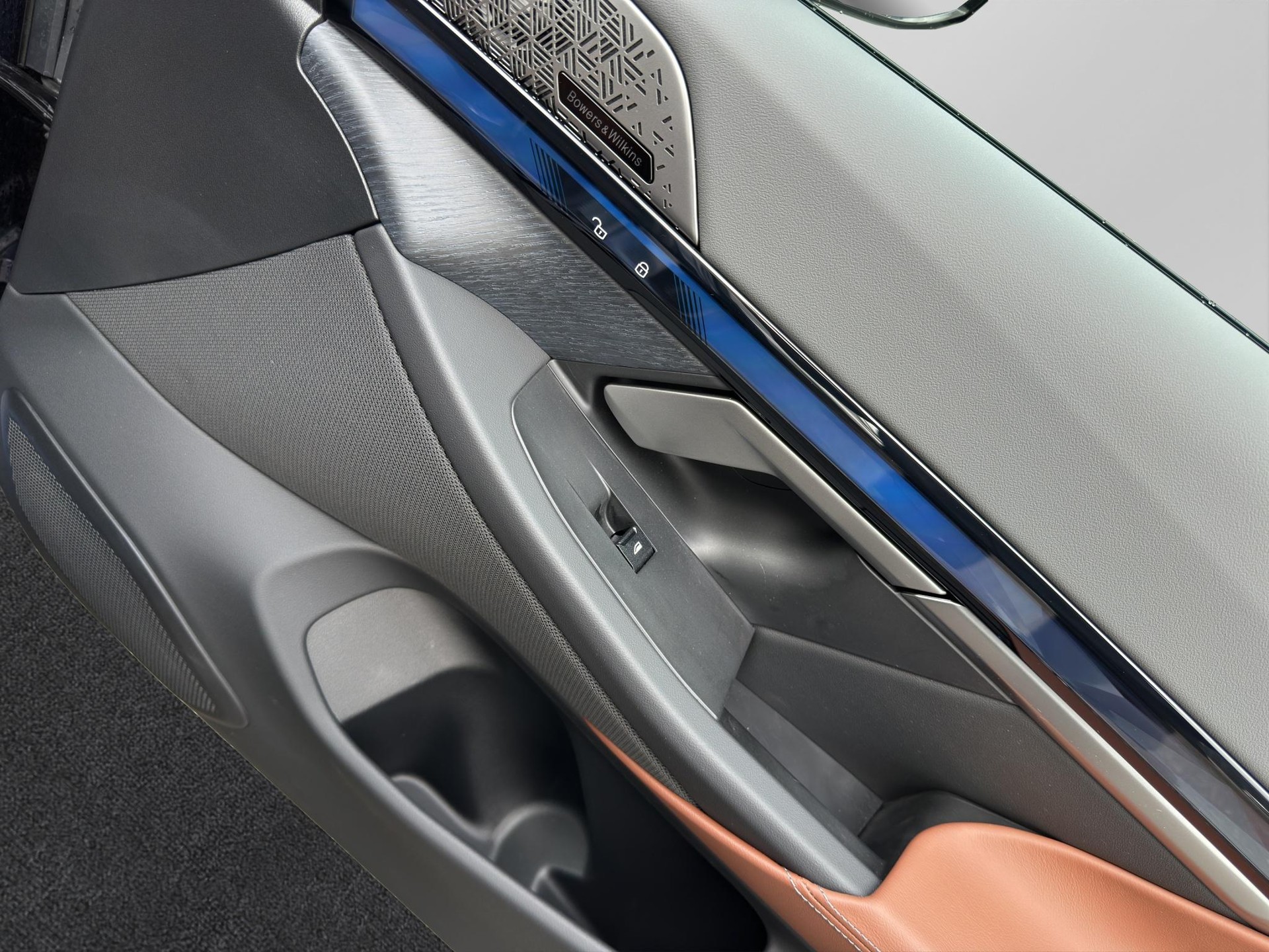 BMW i5 M60 xDrive Touring-image-20