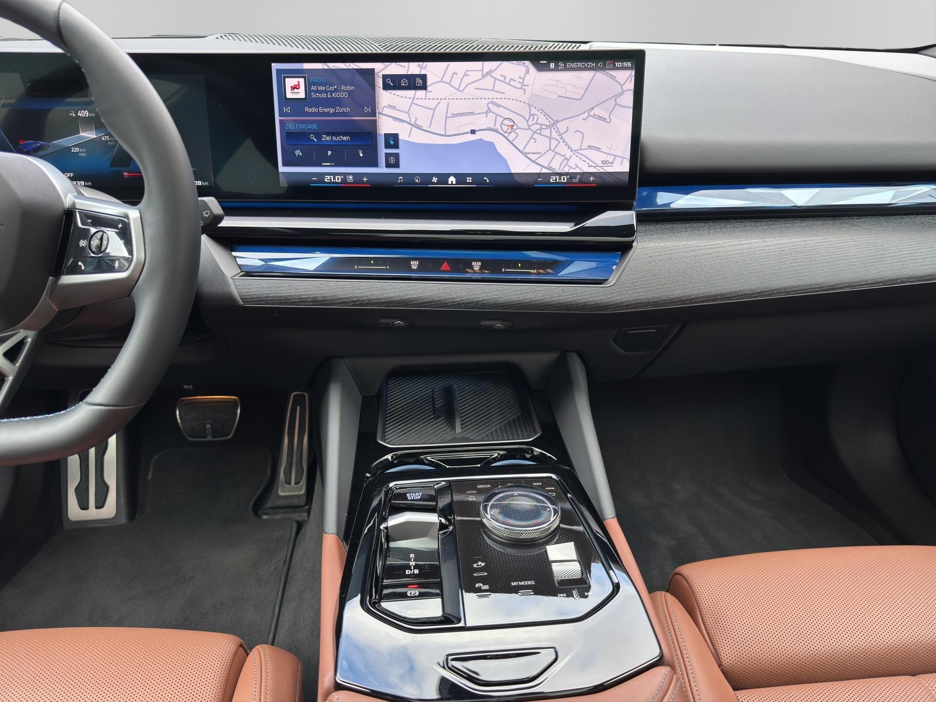 BMW i5 M60 xDrive Touring-image-14
