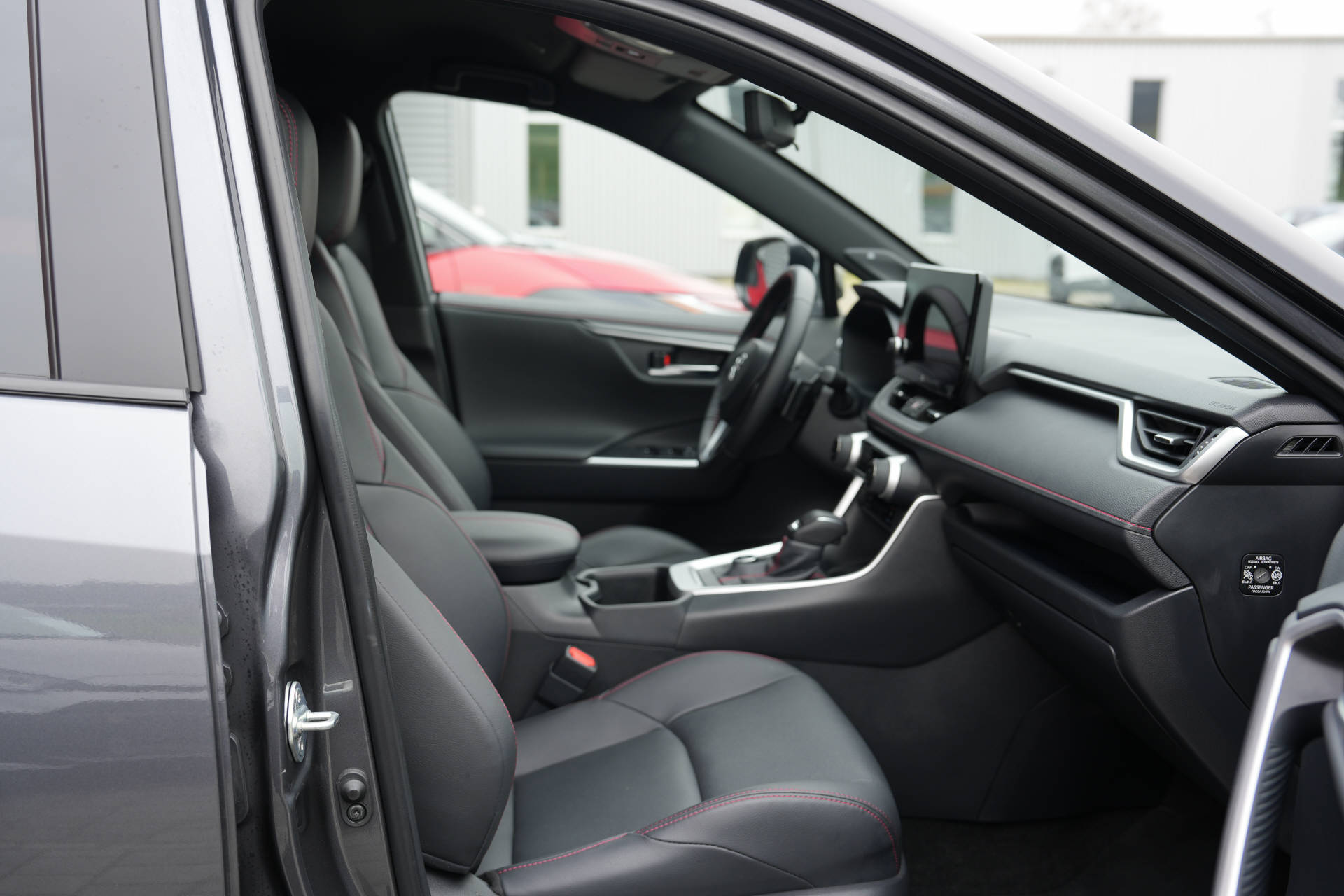 TOYOTA RAV-4 2.5 Plug-In-Hybrid Platinum-image-8