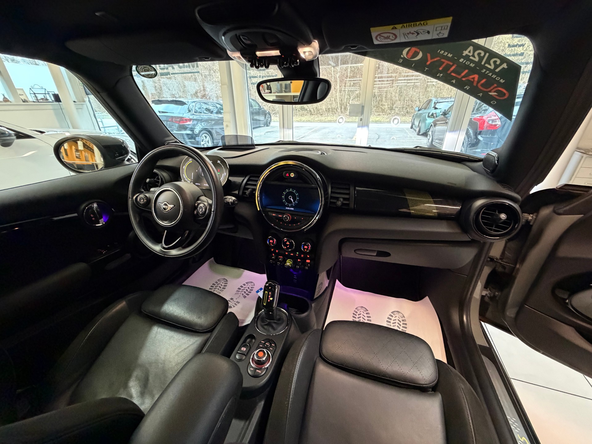 MINI Mini F56 Cooper SE-image-15