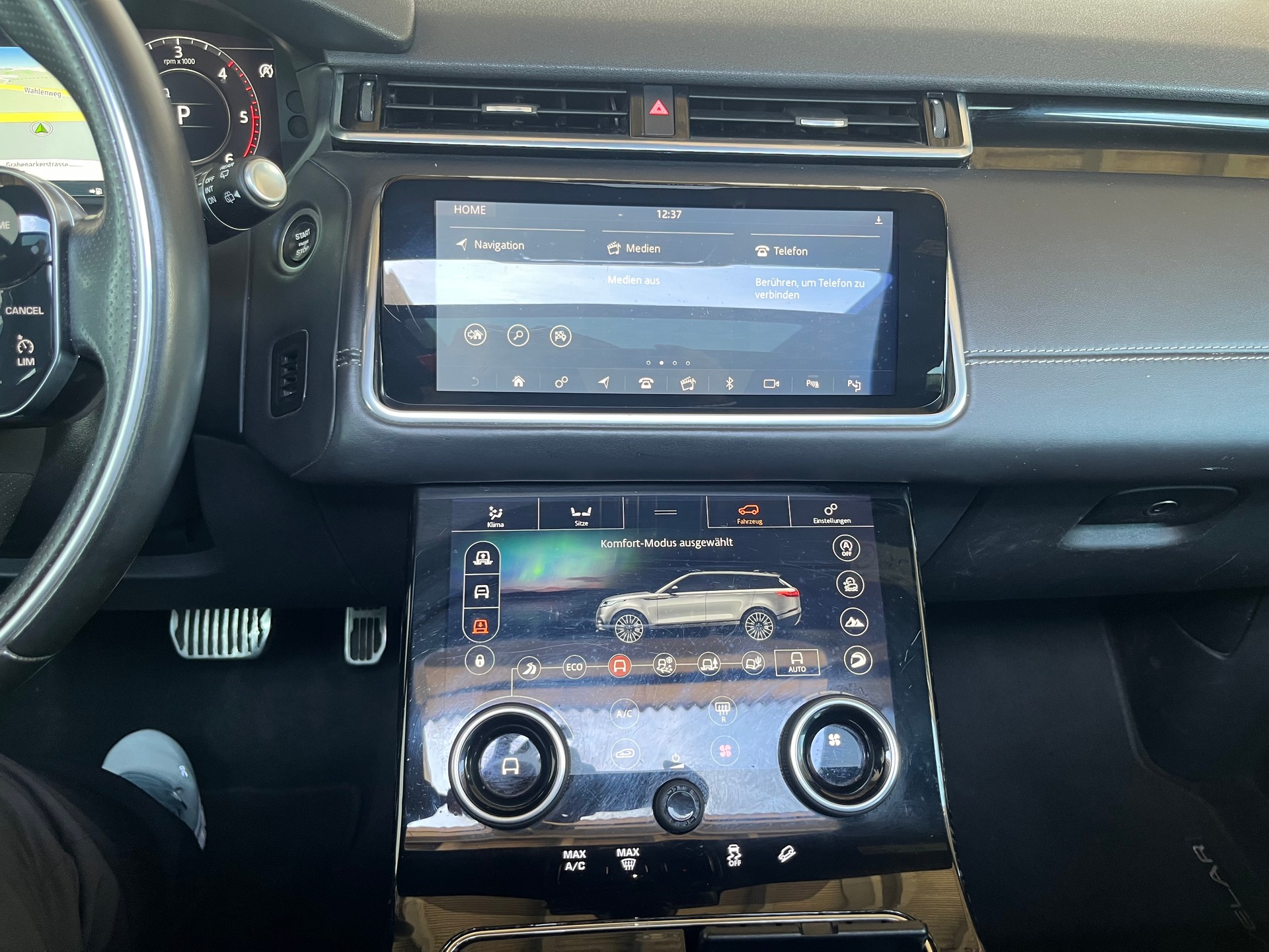 LAND ROVER Range Rover Velar R-Dynamic D 300 HSE Automatic-image-14
