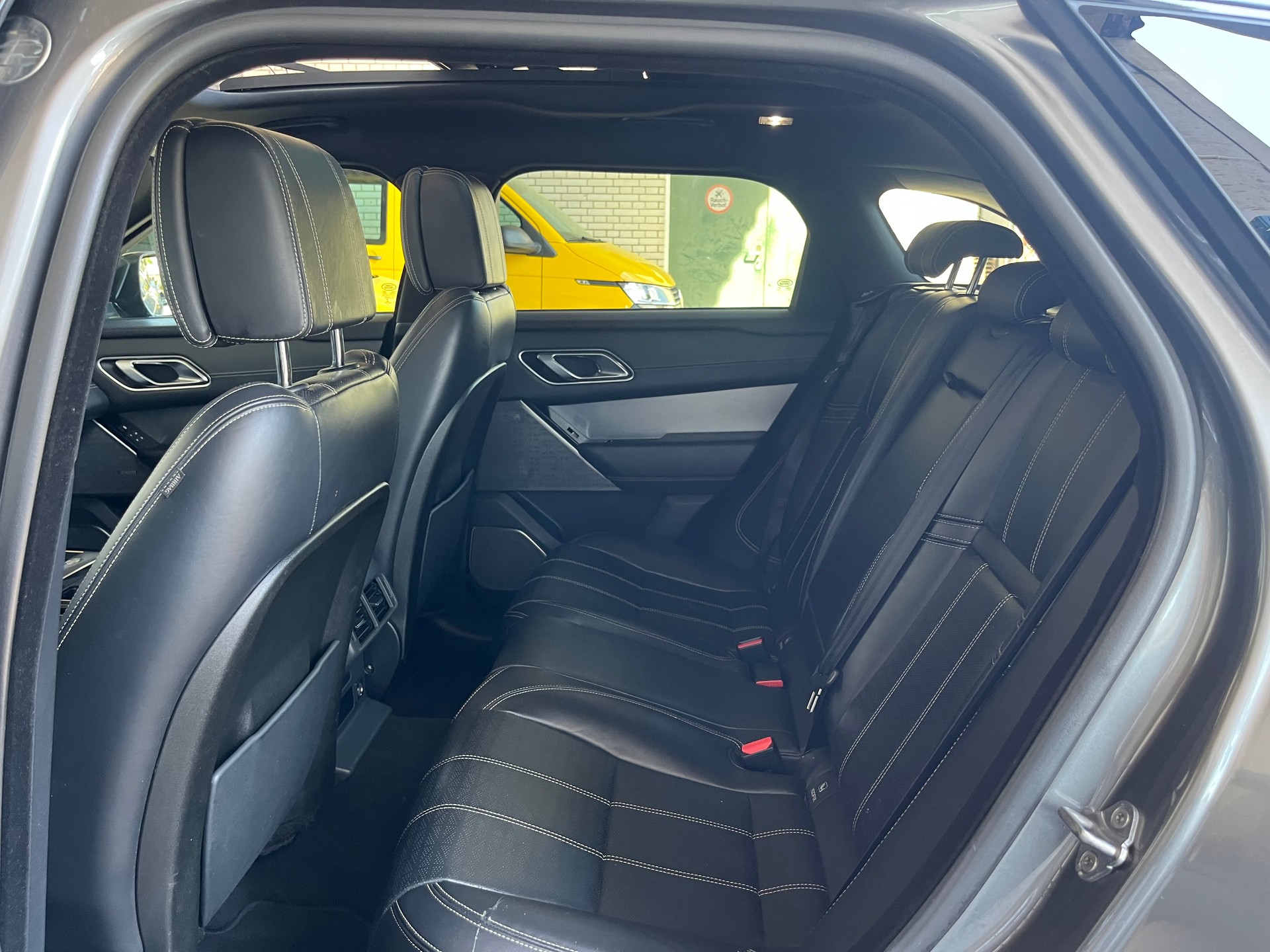 LAND ROVER Range Rover Velar R-Dynamic D 300 HSE Automatic-image-12