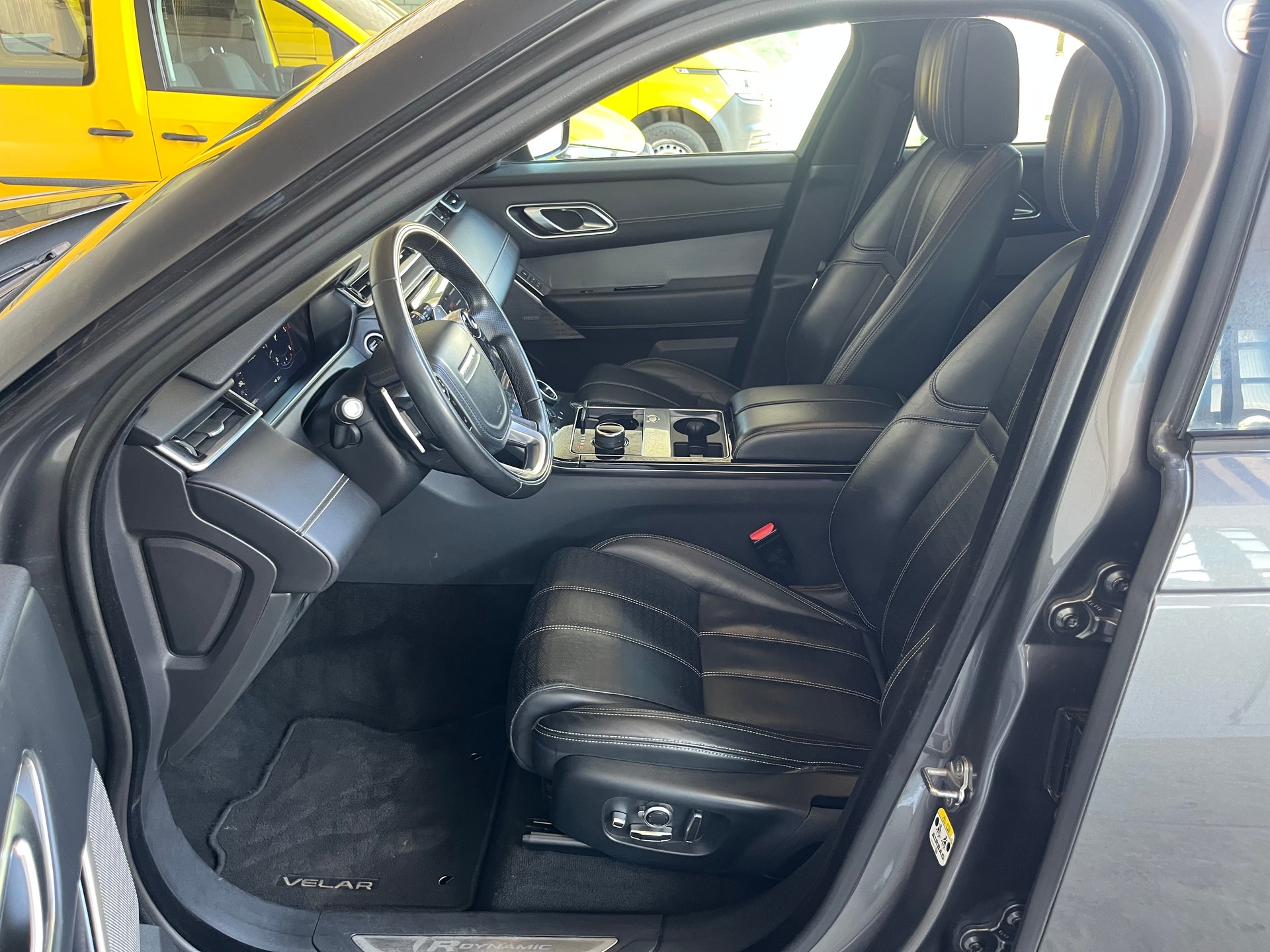 LAND ROVER Range Rover Velar R-Dynamic D 300 HSE Automatic-image-11