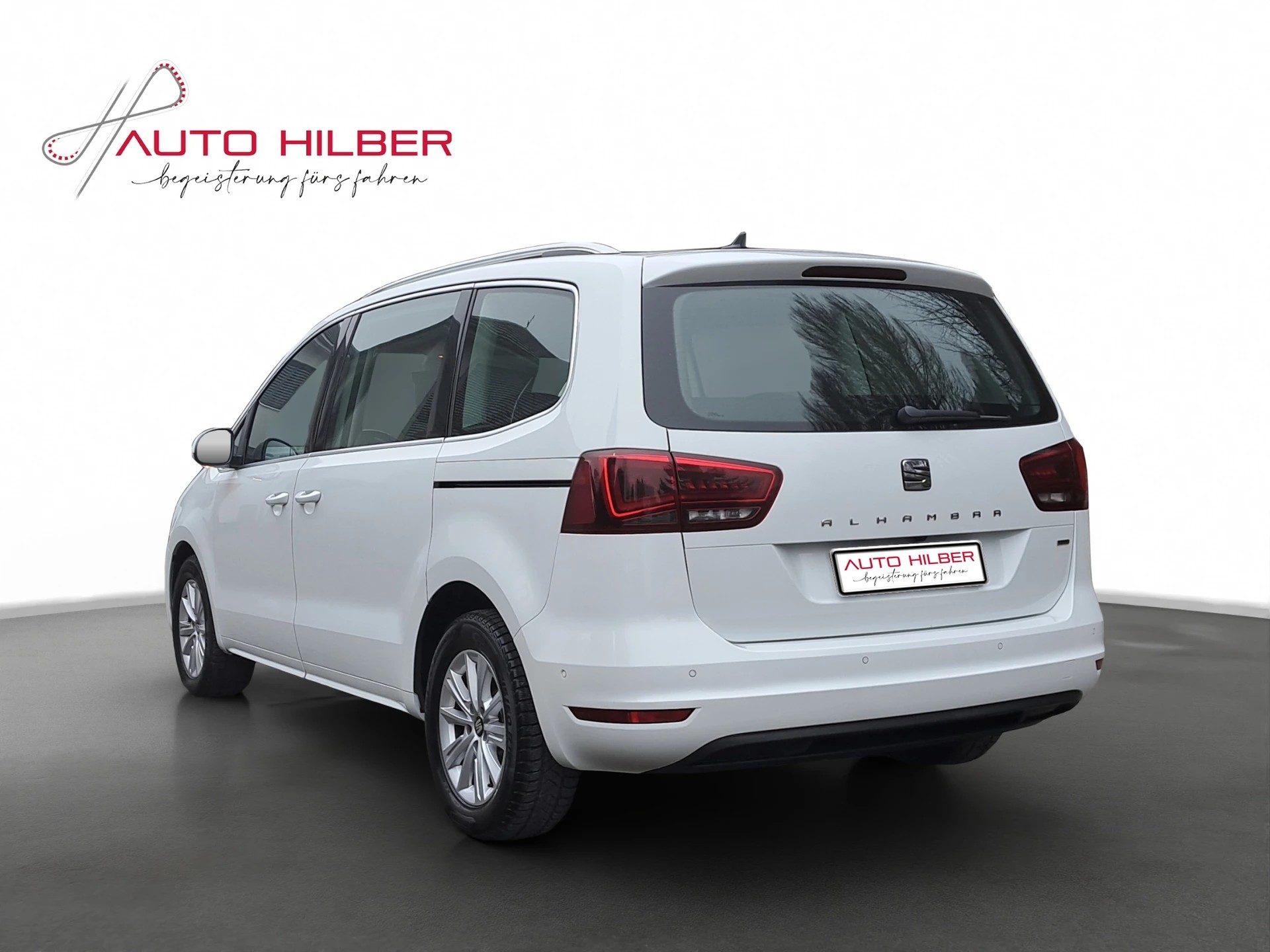 SEAT Alhambra 2.0 TDI Style 4Drive 7-Plätzer-image-3