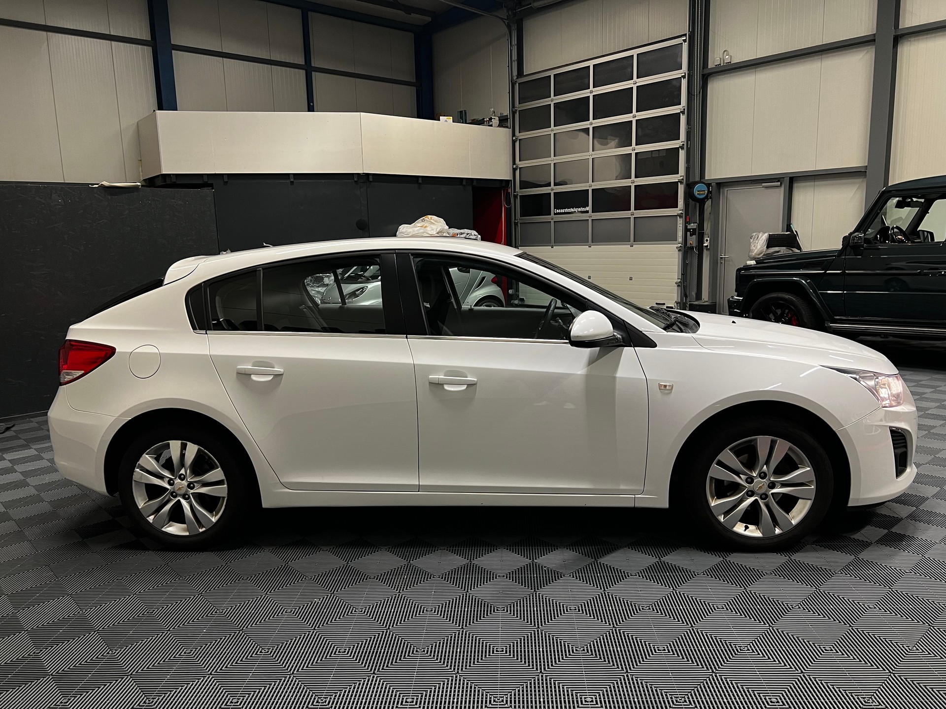 CHEVROLET Cruze 1.8 LTZ Automatic-image-4