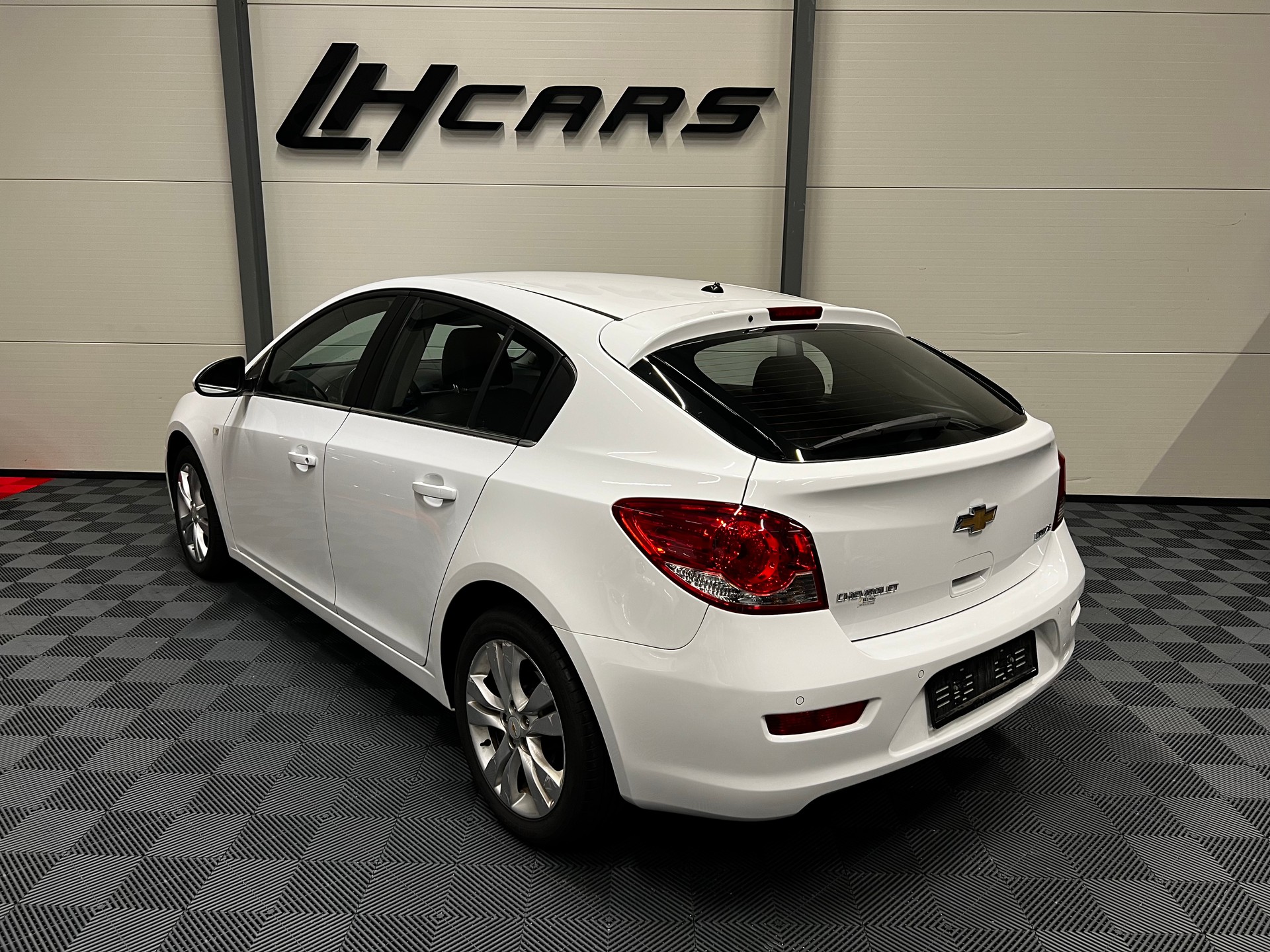 CHEVROLET Cruze 1.8 LTZ Automatic-image-2