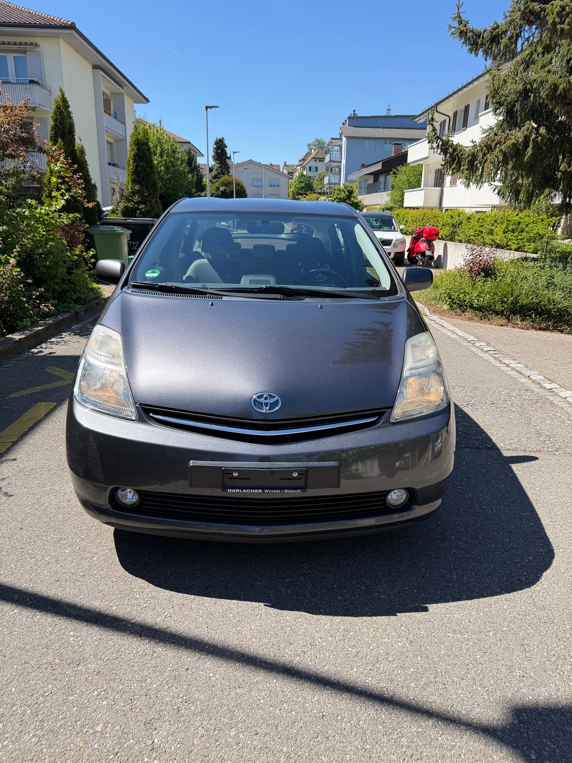 TOYOTA Prius 1.5 16V Hybrid/ FRISCH AB MFK & SERVICE . GUT ZUSTAND