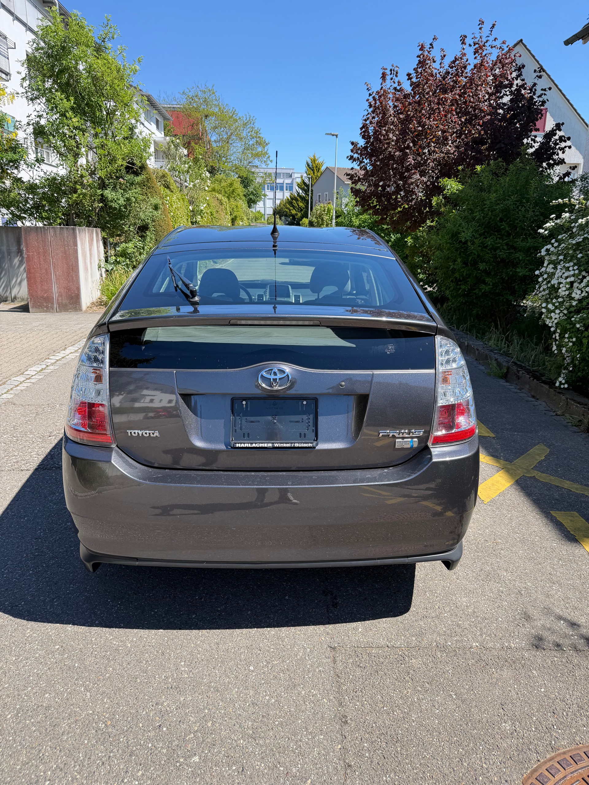 TOYOTA Prius 1.5 16V Hybrid/ FRISCH AB MFK & SERVICE . GUT ZUSTAND-image-3