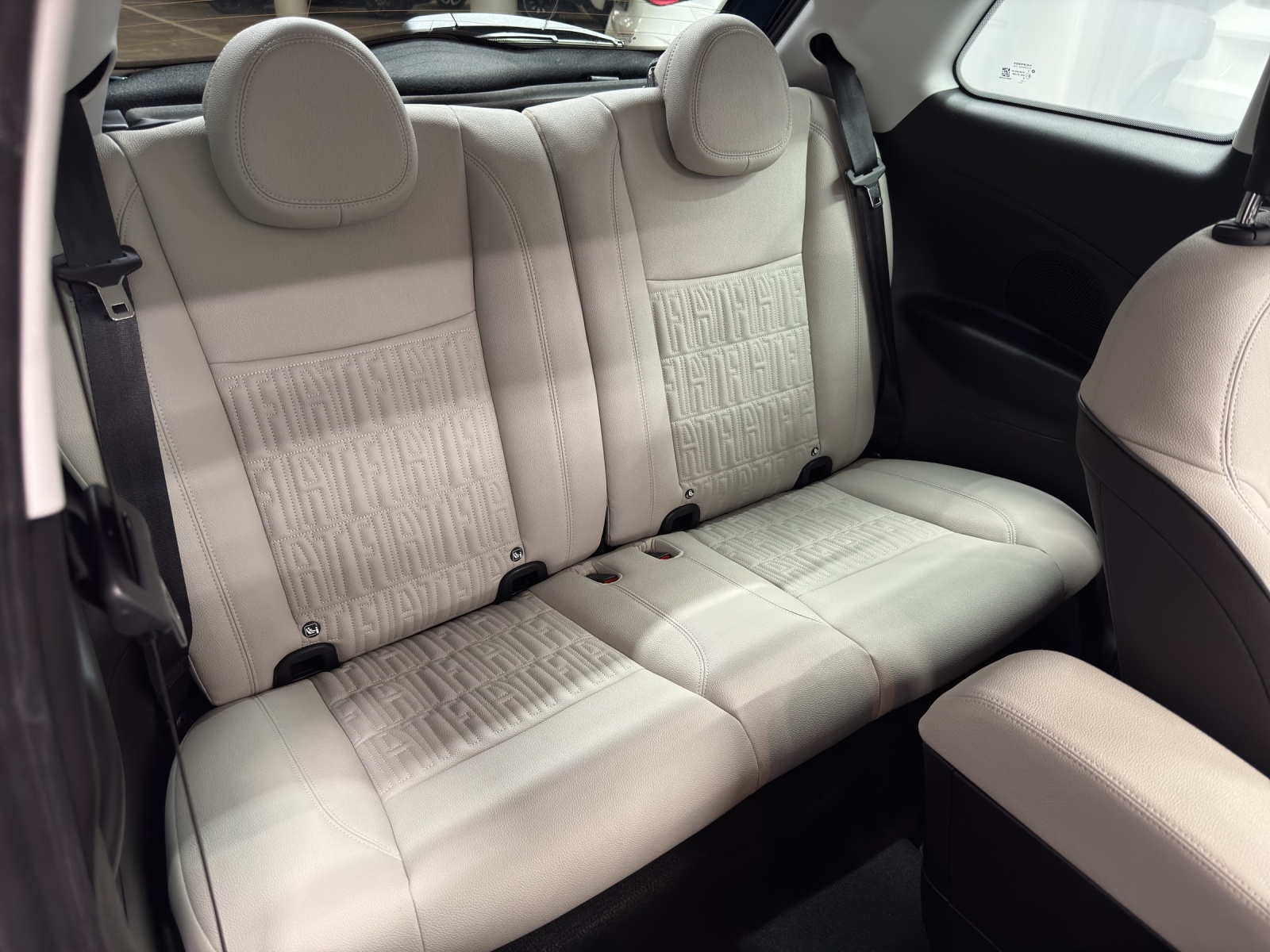 FIAT 500La Prima-image-9