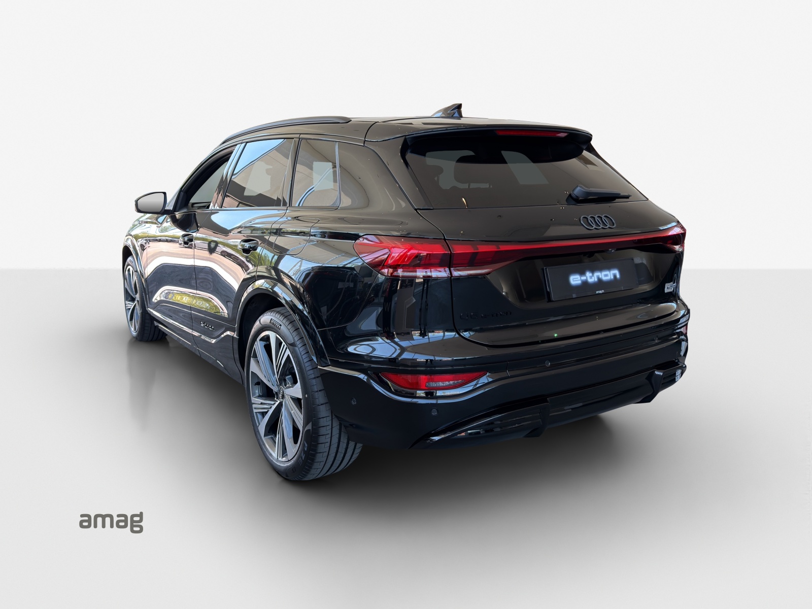 AUDI Q6 e-tron quattro-image-7