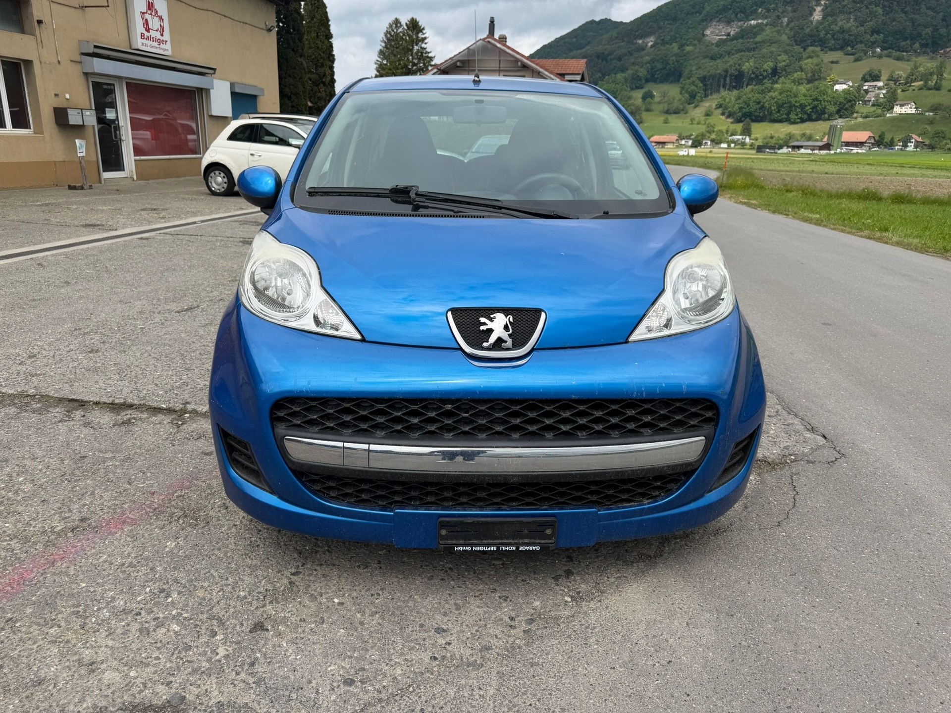 PEUGEOT 107 1.0 Trendy-image-0
