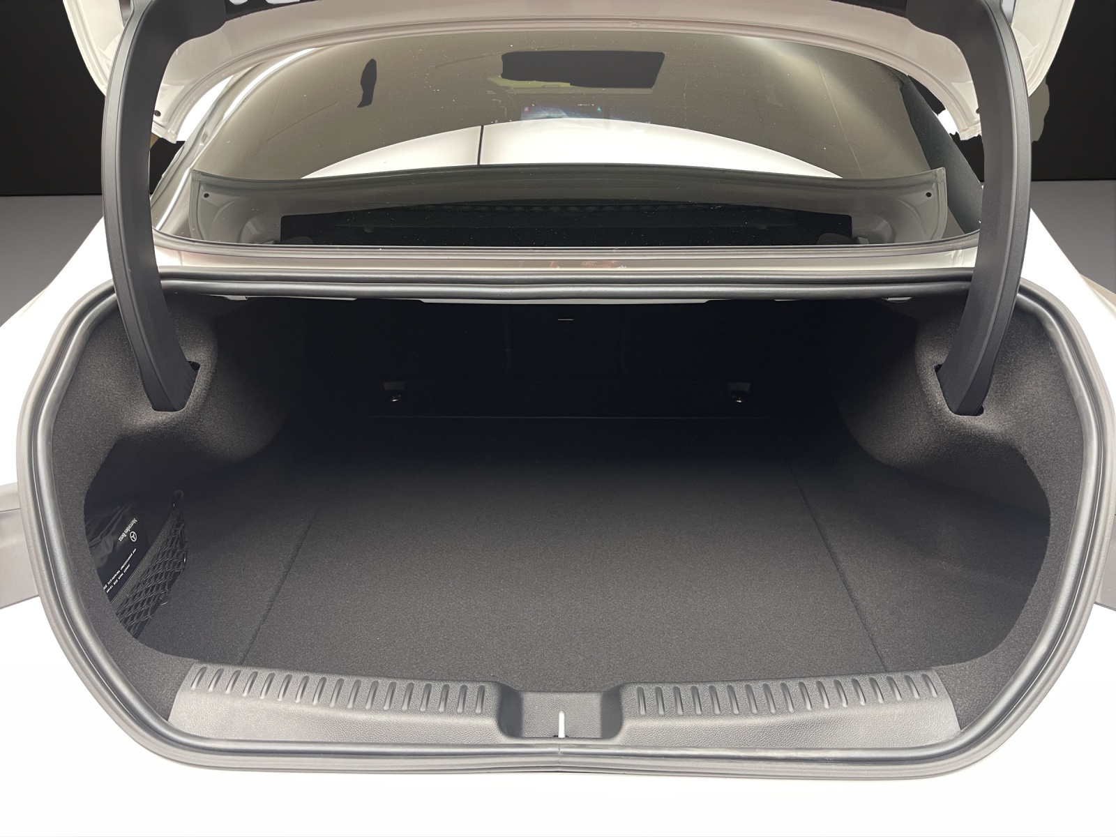 MERCEDES-BENZ CLA 200-image-11