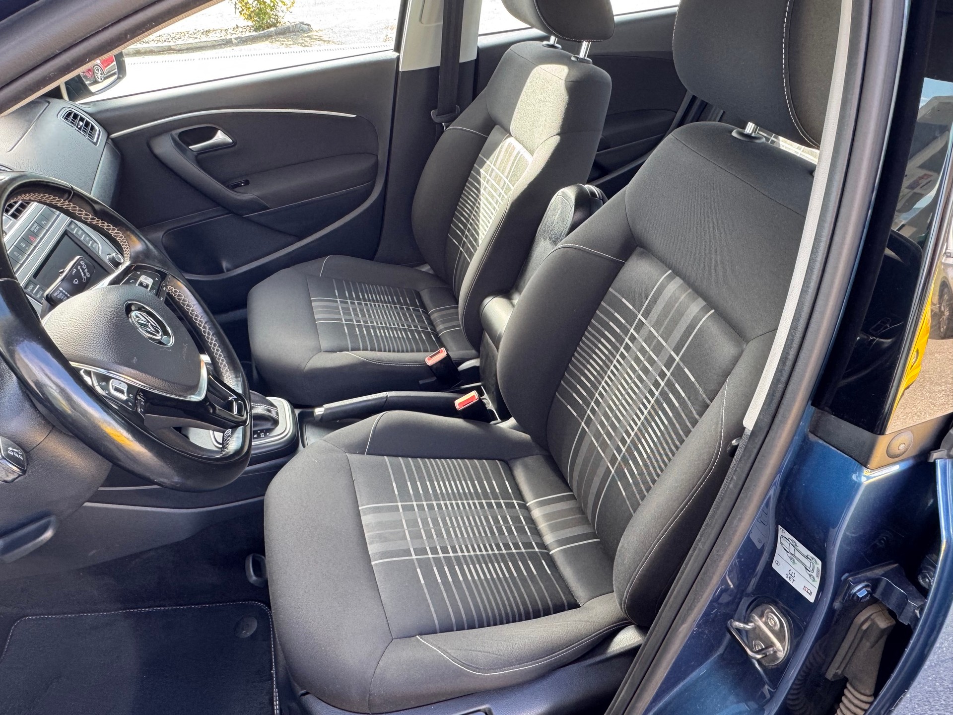 VW Polo 1.2 TSI BMT Lounge DSG-image-9