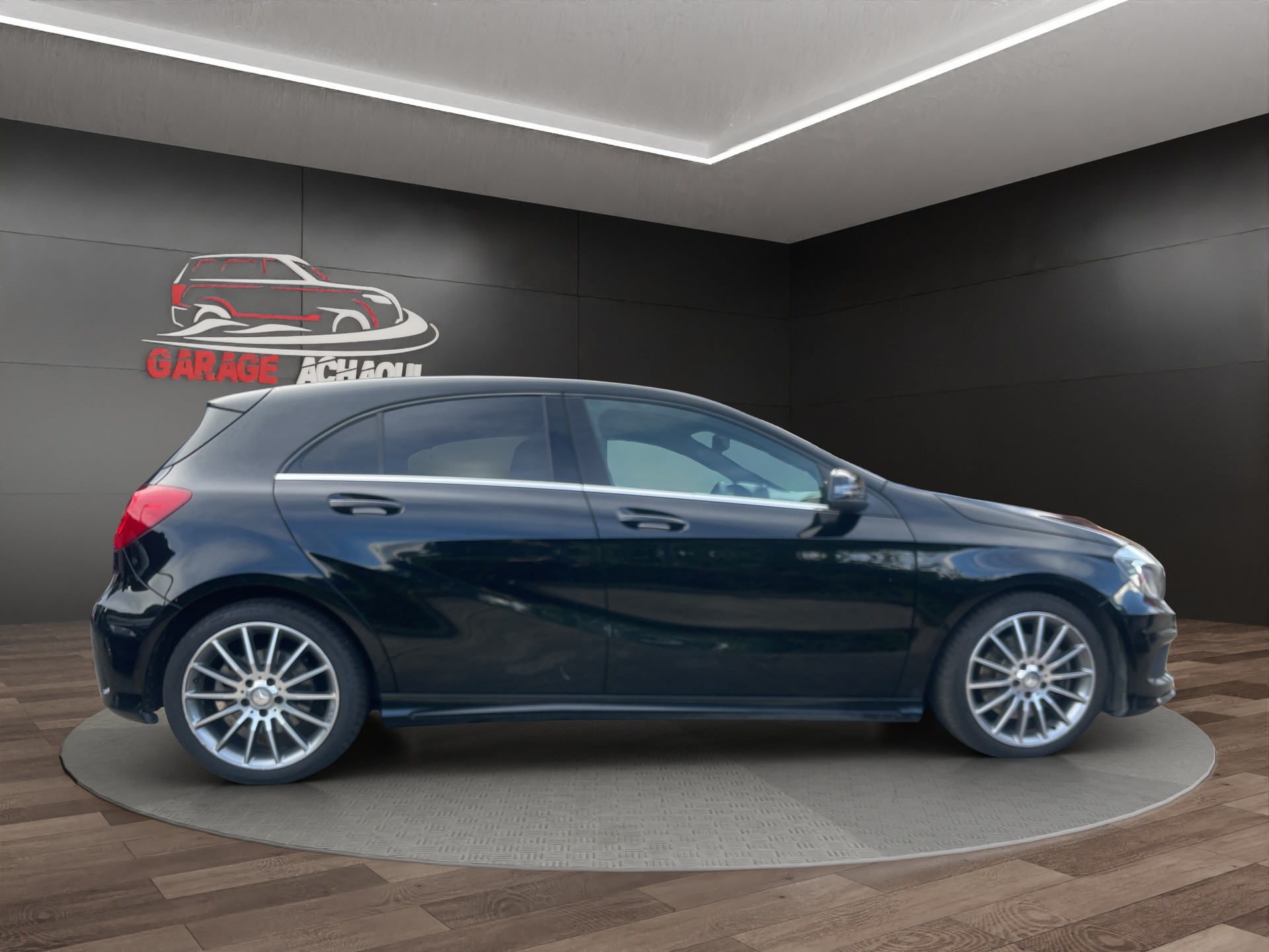MERCEDES-BENZ A 220 CDI AMG Line 7G-DCT-image-6