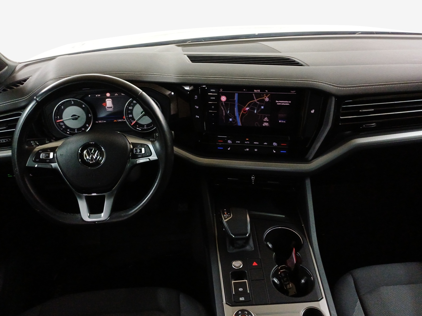 VW Touareg 3.0 TDI Basic Tiptronic-image-8