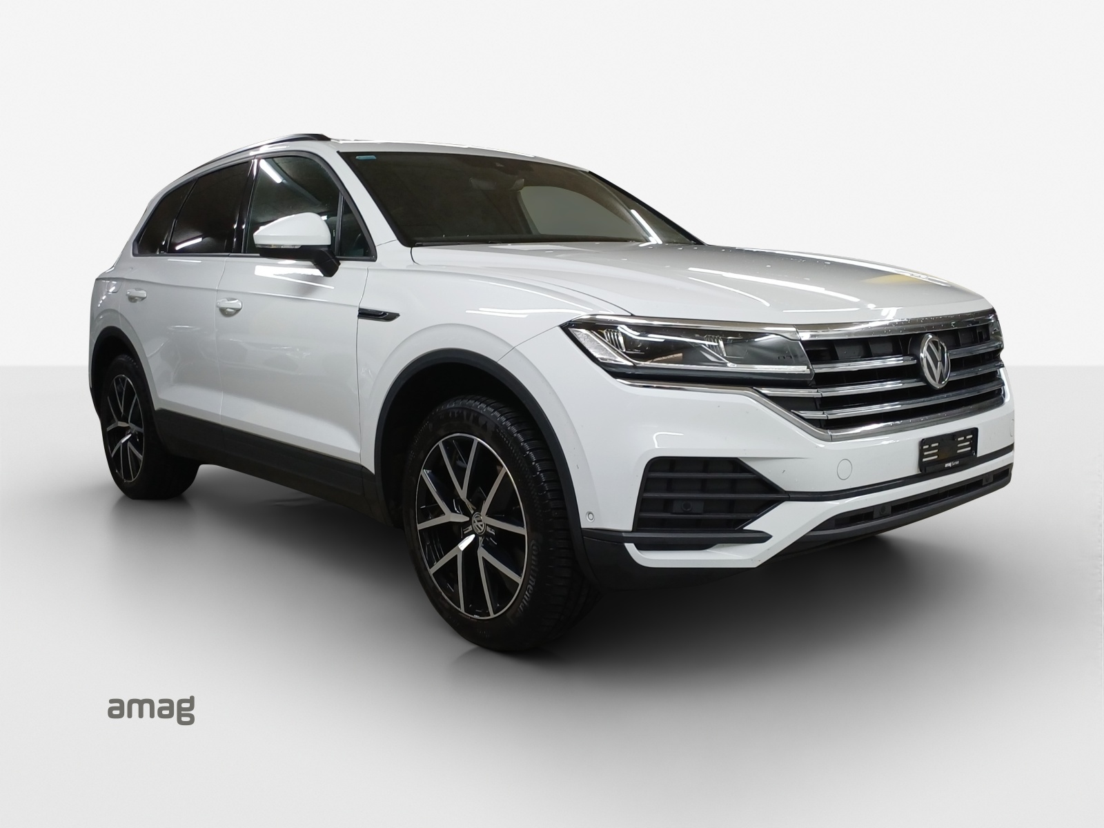VW Touareg 3.0 TDI Basic Tiptronic-image-5