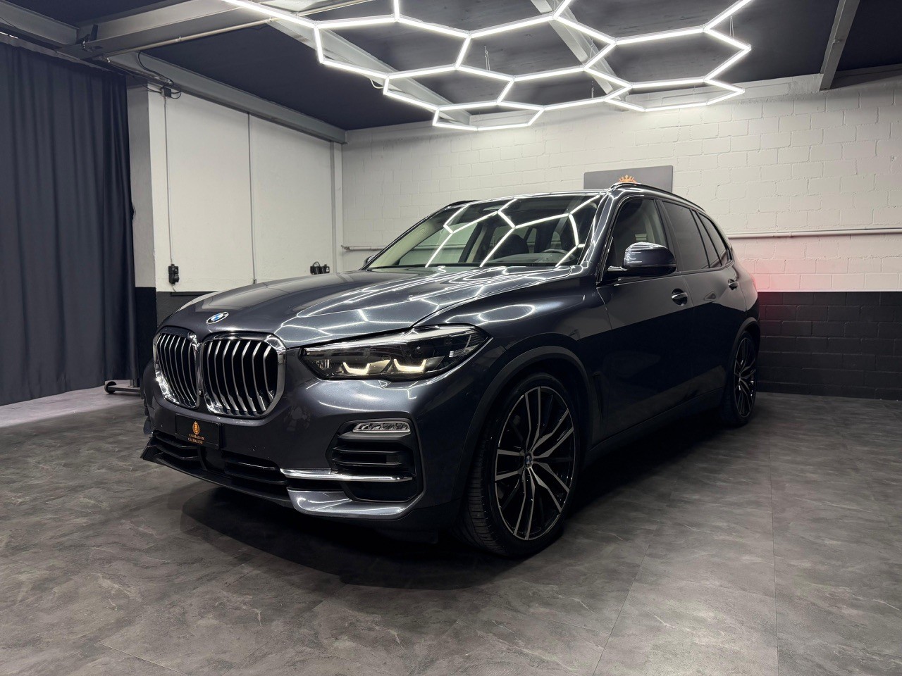 BMW X5 xDrive 30d Steptronic | Head-Up | Harman/Kardon | Luftfahrwerk | AHK 3.5T | Standheizung-image-2