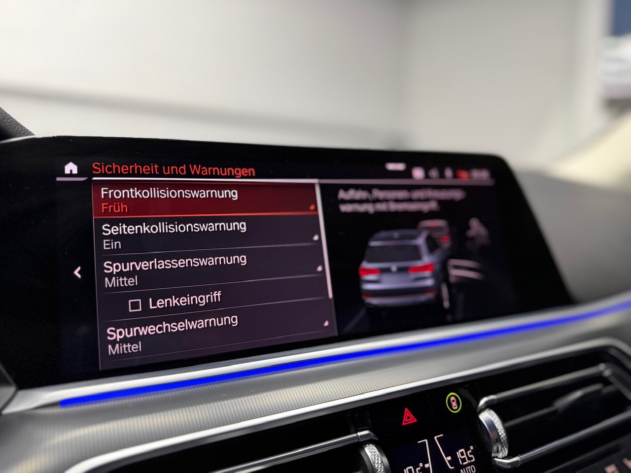 BMW X5 xDrive 30d Steptronic | Head-Up | Harman/Kardon | Luftfahrwerk | AHK 3.5T | Standheizung-image-24