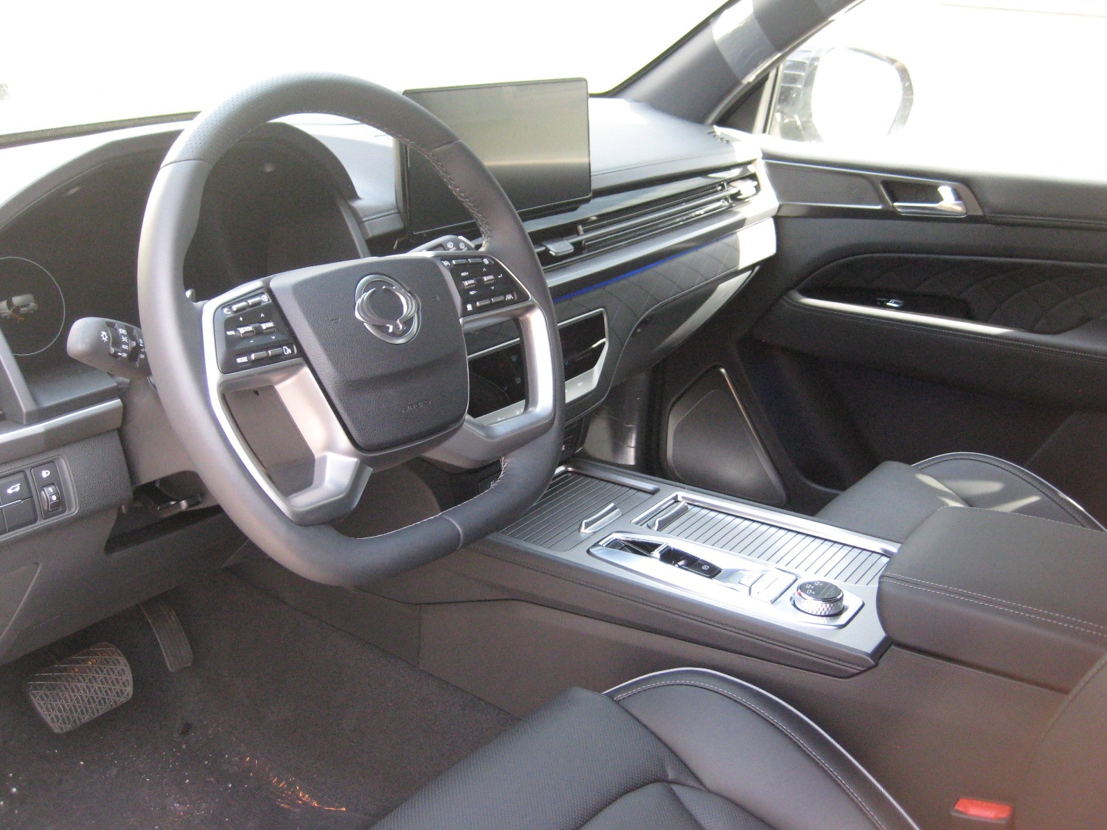 KGM-SsangYong Rexton 2.2 CRDi Blackline 4WD AT-image-5