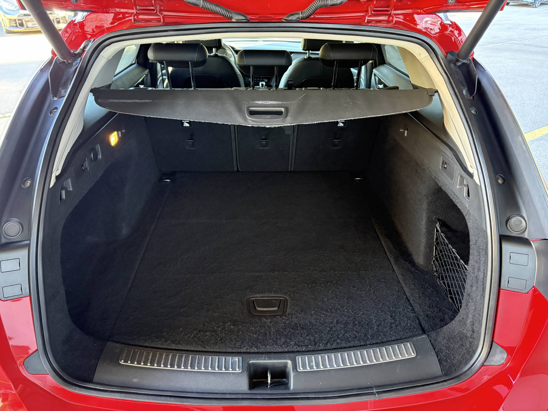 OPEL Insignia Sports Tourer 1.6 T Excellence-image-6