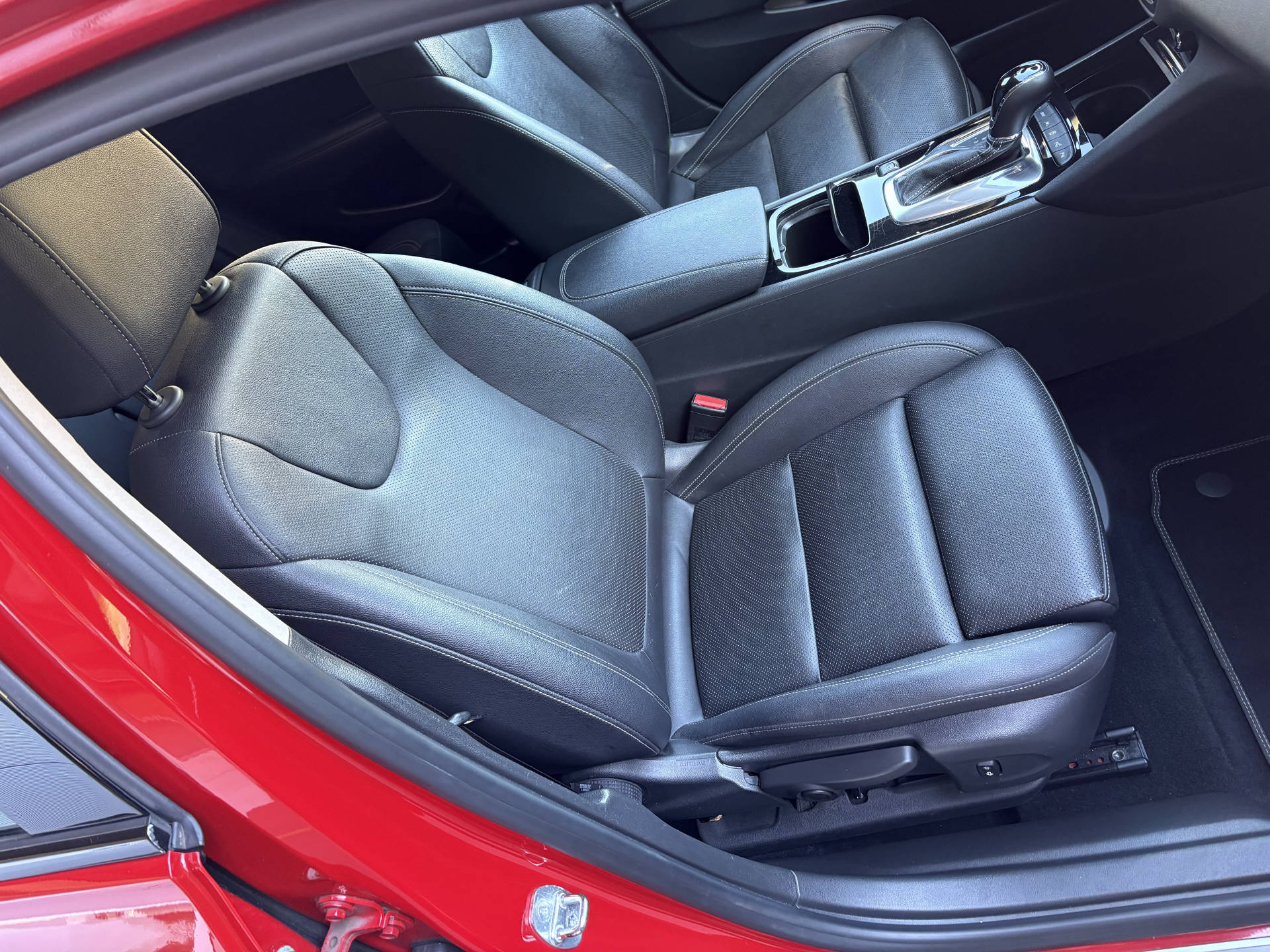 OPEL Insignia Sports Tourer 1.6 T Excellence-image-3