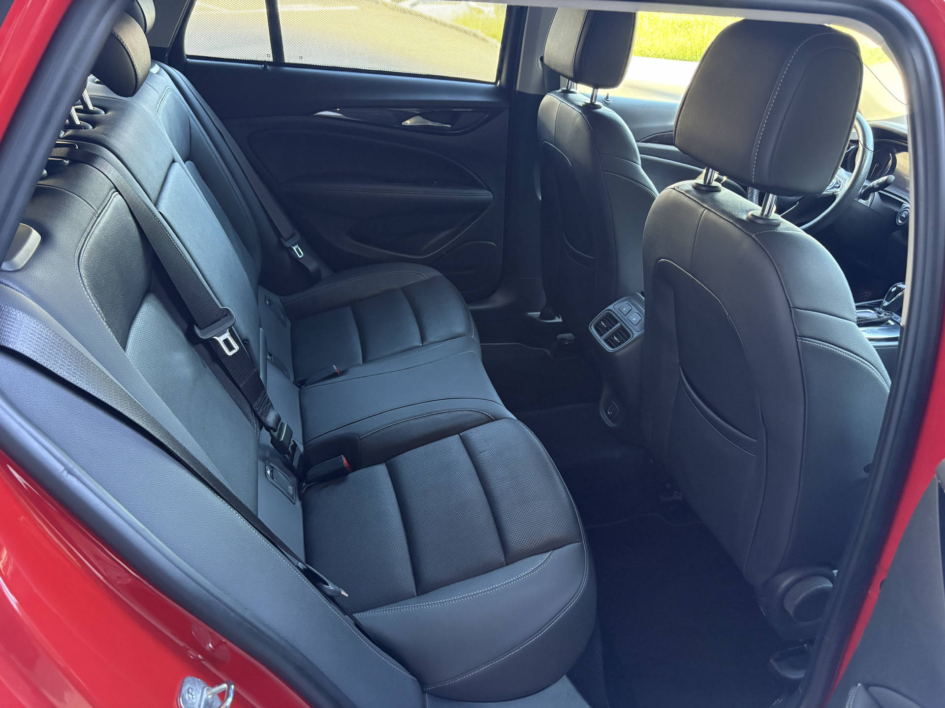 OPEL Insignia Sports Tourer 1.6 T Excellence-image-5