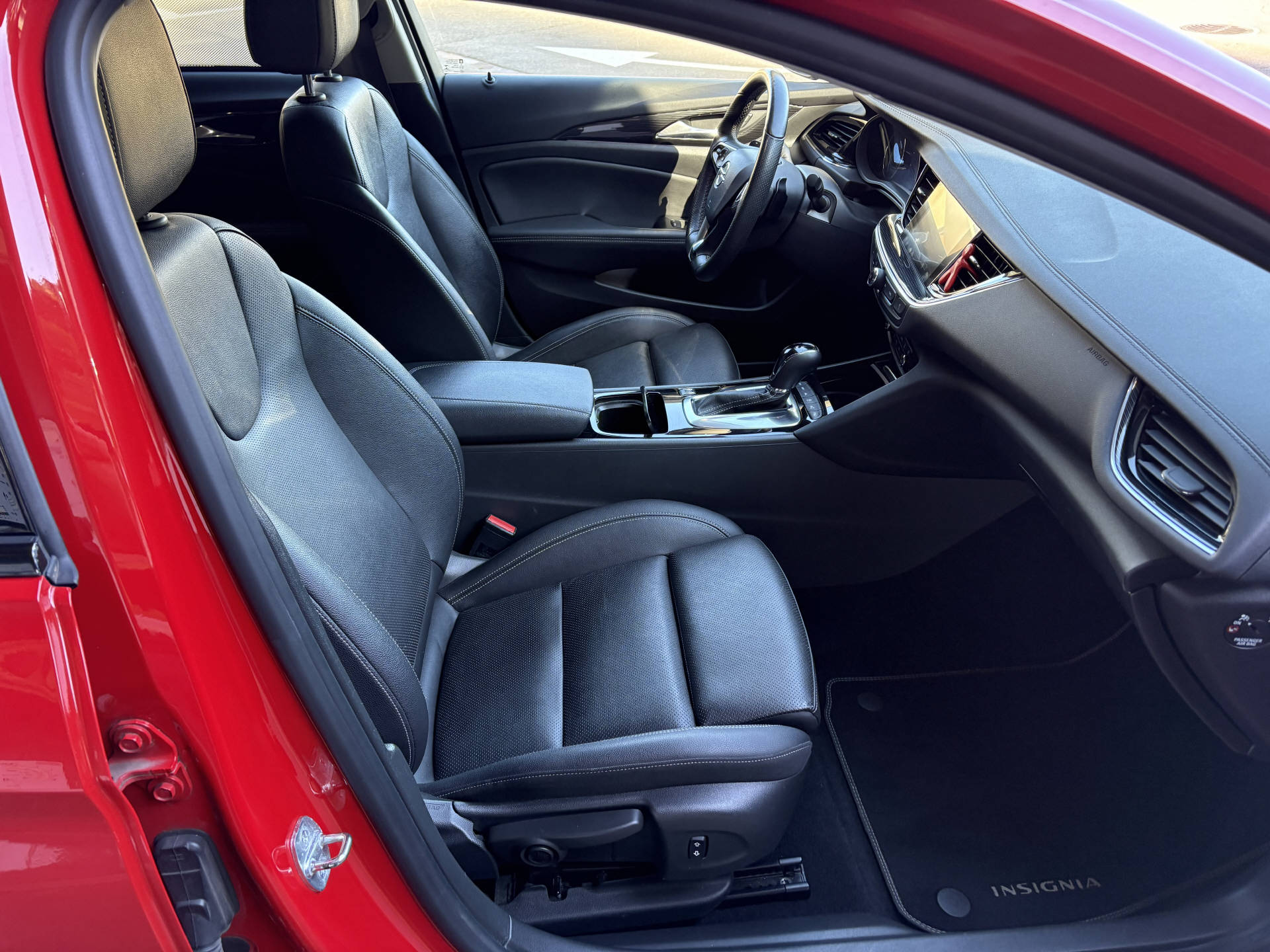 OPEL Insignia Sports Tourer 1.6 T Excellence-image-4