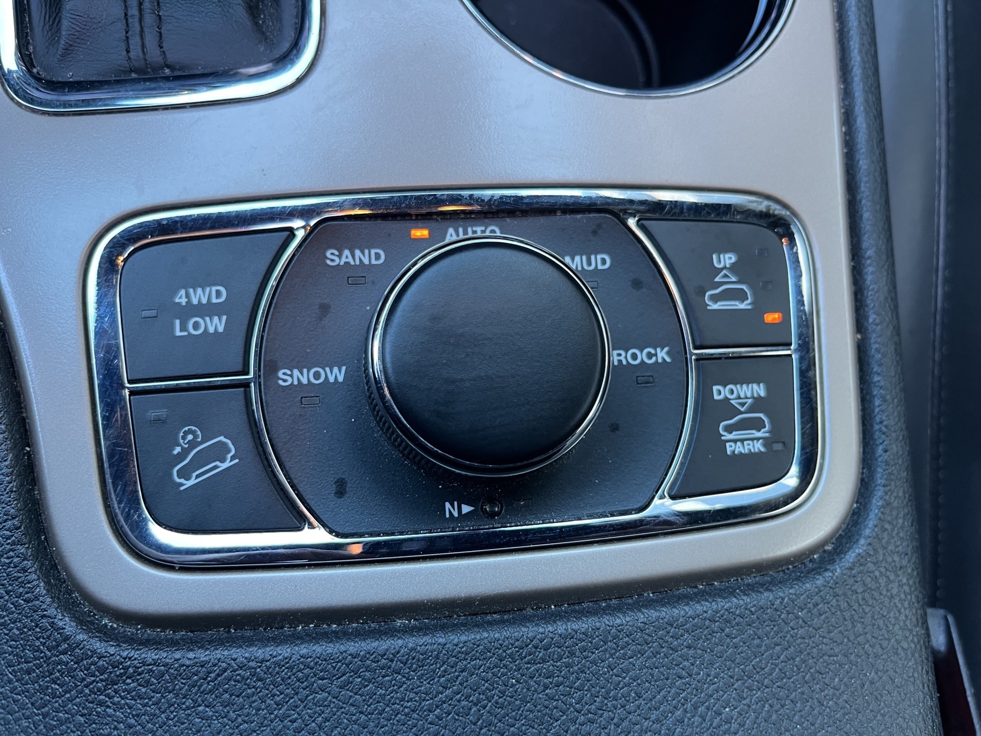 JEEP Grand Cherokee 3.0 CRD Summit Automatic-image-14