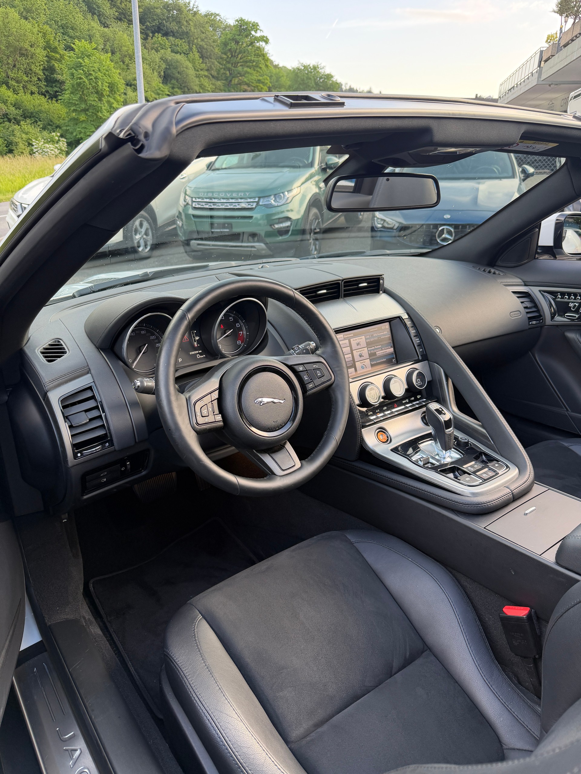 JAGUAR F-Type Convertible 3.0 V6 S/C-image-9