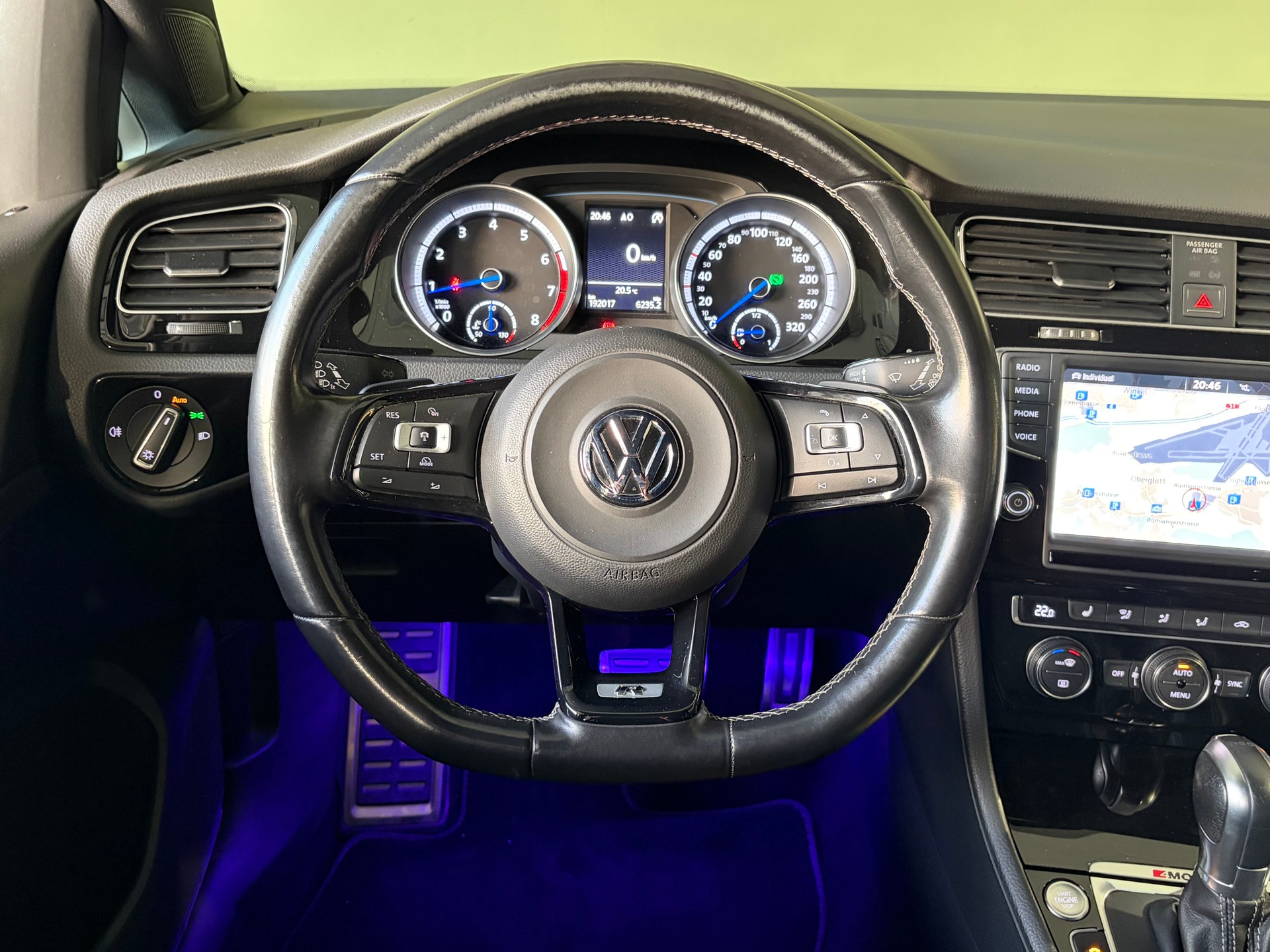 VW Golf 2.0 TSI R 4Motion DSG * MFK 28. 01 2026 *-image-15