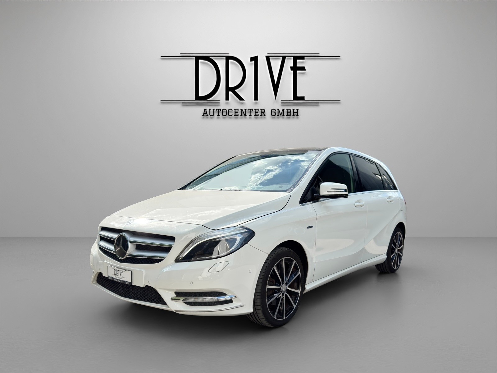 MERCEDES-BENZ B 180 — slika 2