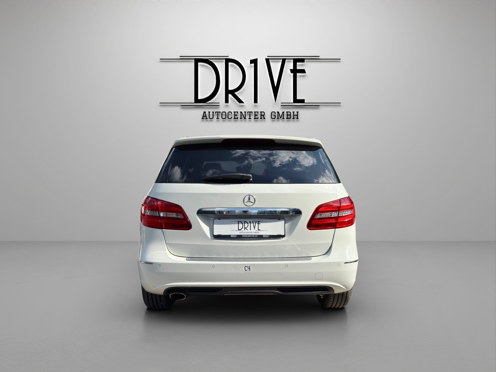 MERCEDES-BENZ B 180-image-5