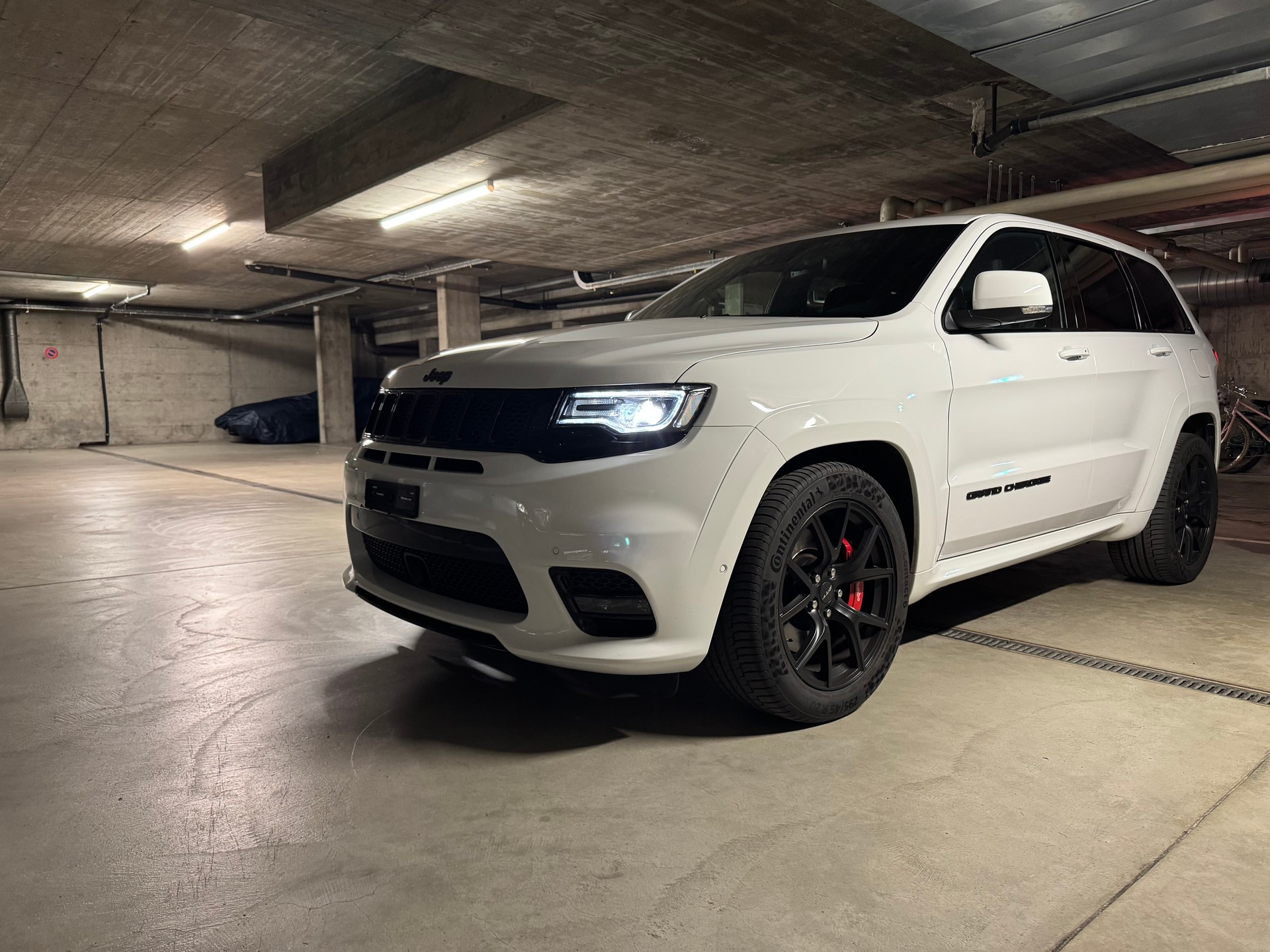 JEEP 6.4 V8 HEMI SRT8