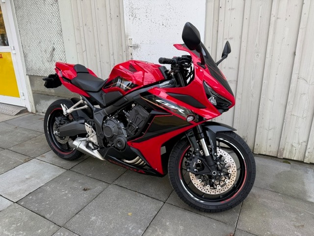 HONDA CBR 650 R ABS-image-1