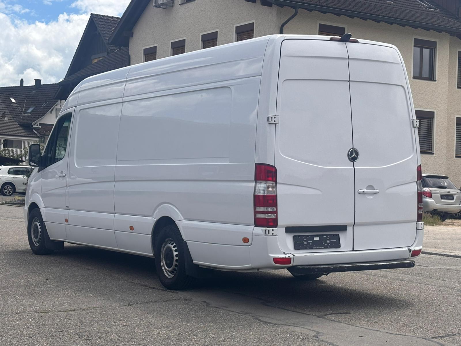 MERCEDES-BENZ Sprinter 313 CDI Extralang 7G-Tronic-image-6