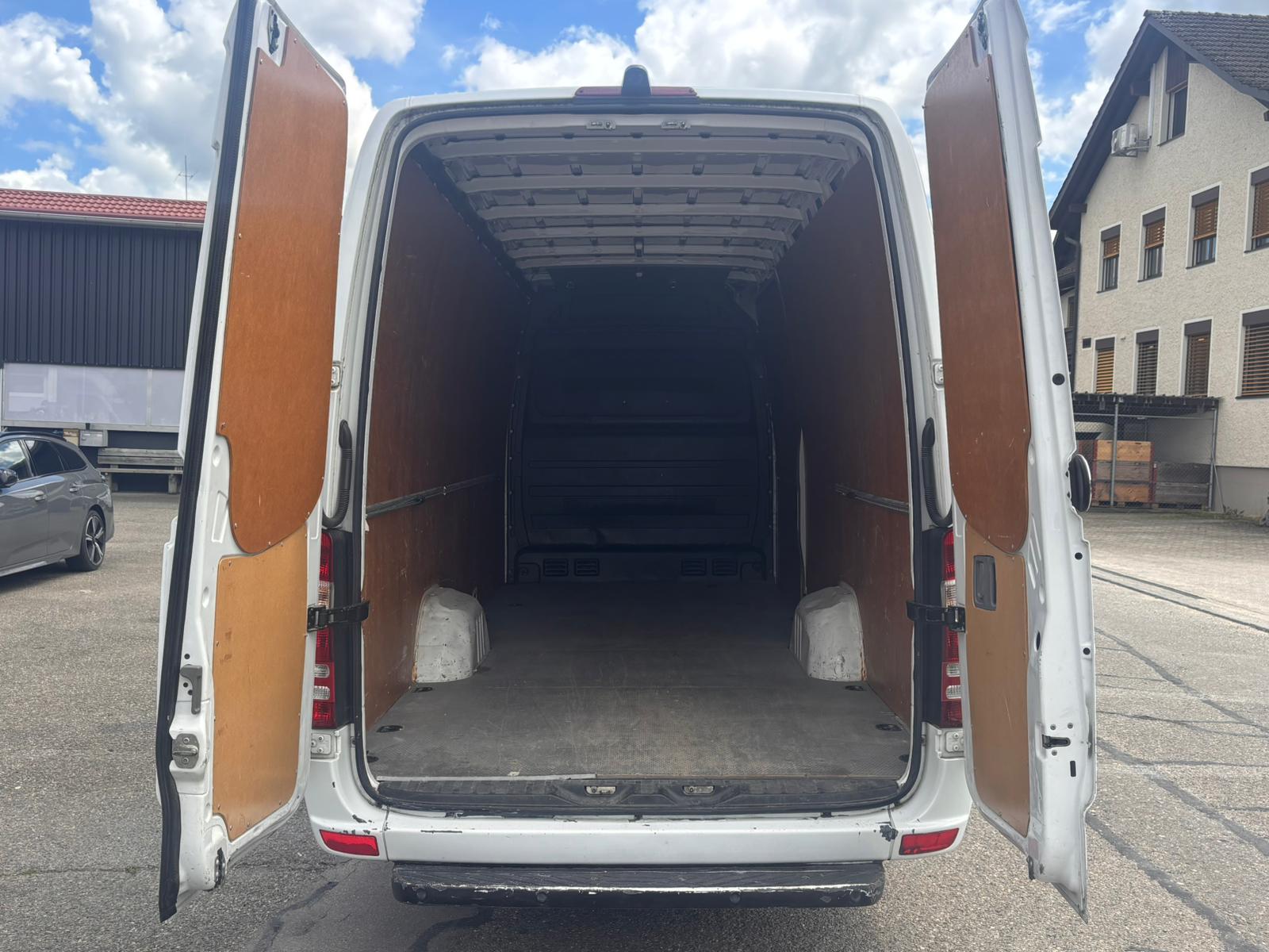 MERCEDES-BENZ Sprinter 313 CDI Extralang 7G-Tronic-image-9